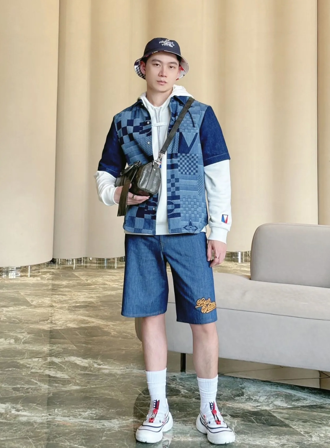 NO:316080,Little brother upper body effect, alexander wang19860909小哥哥上身效果,,alexander wang,Women's clothing