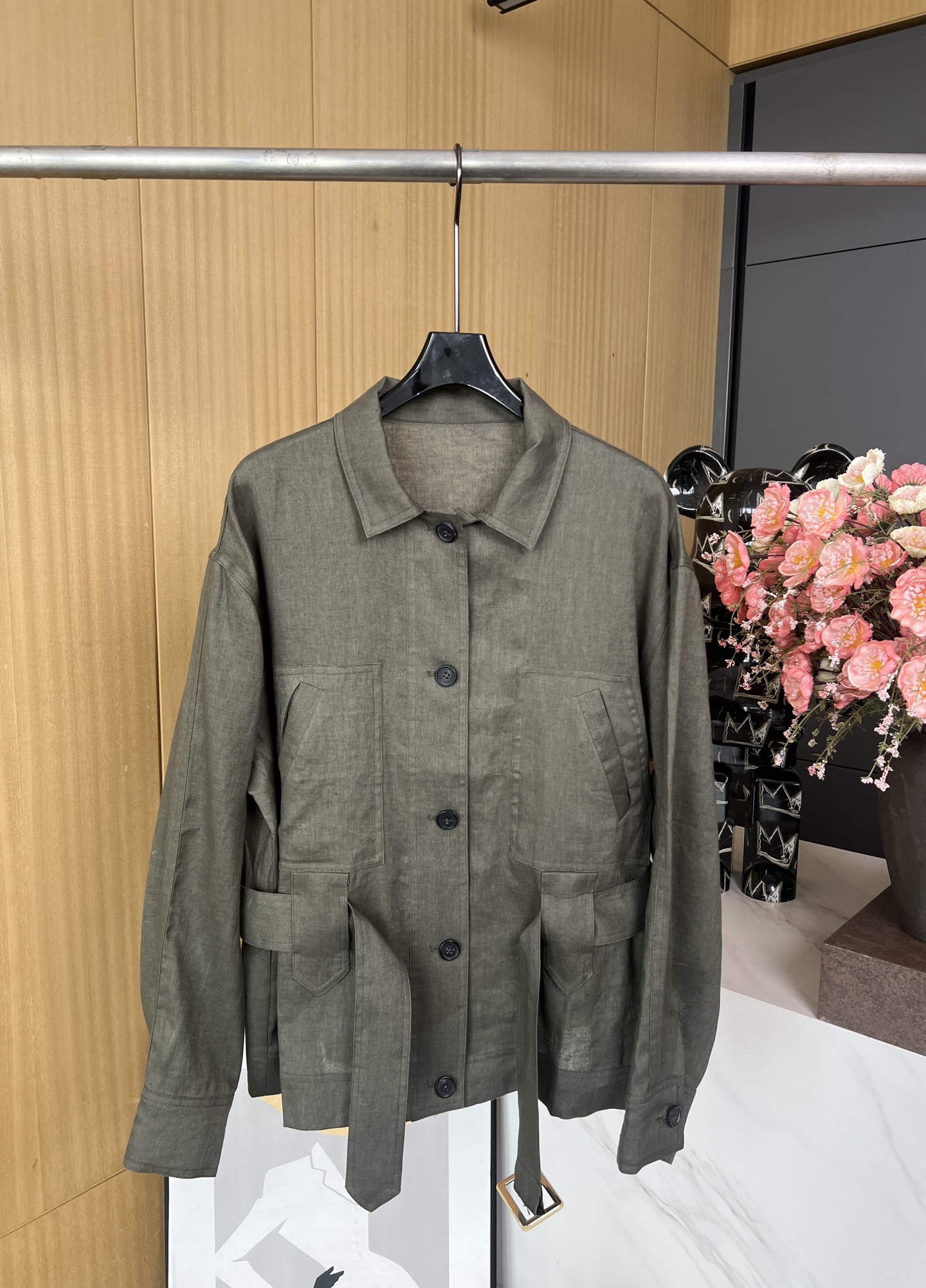 NO:309725,Loro Piana LP Spring and Summer New Style Lightweight, breathable and relaxed full hemp work jacket, symmetrical bag cover design on both sides of the body, belt design, casual style SML, loro pigana, loro pigana, jackets & coats, alexander wang19860909Loro Piana LP 春夏新款 轻薄透气松弛感全麻料工装外套、衣身两侧对称袋盖设计、腰带设计、休闲版型 码数SML,,loro piana,loro piana,jackets & coats,alexander wang,Women's clothing