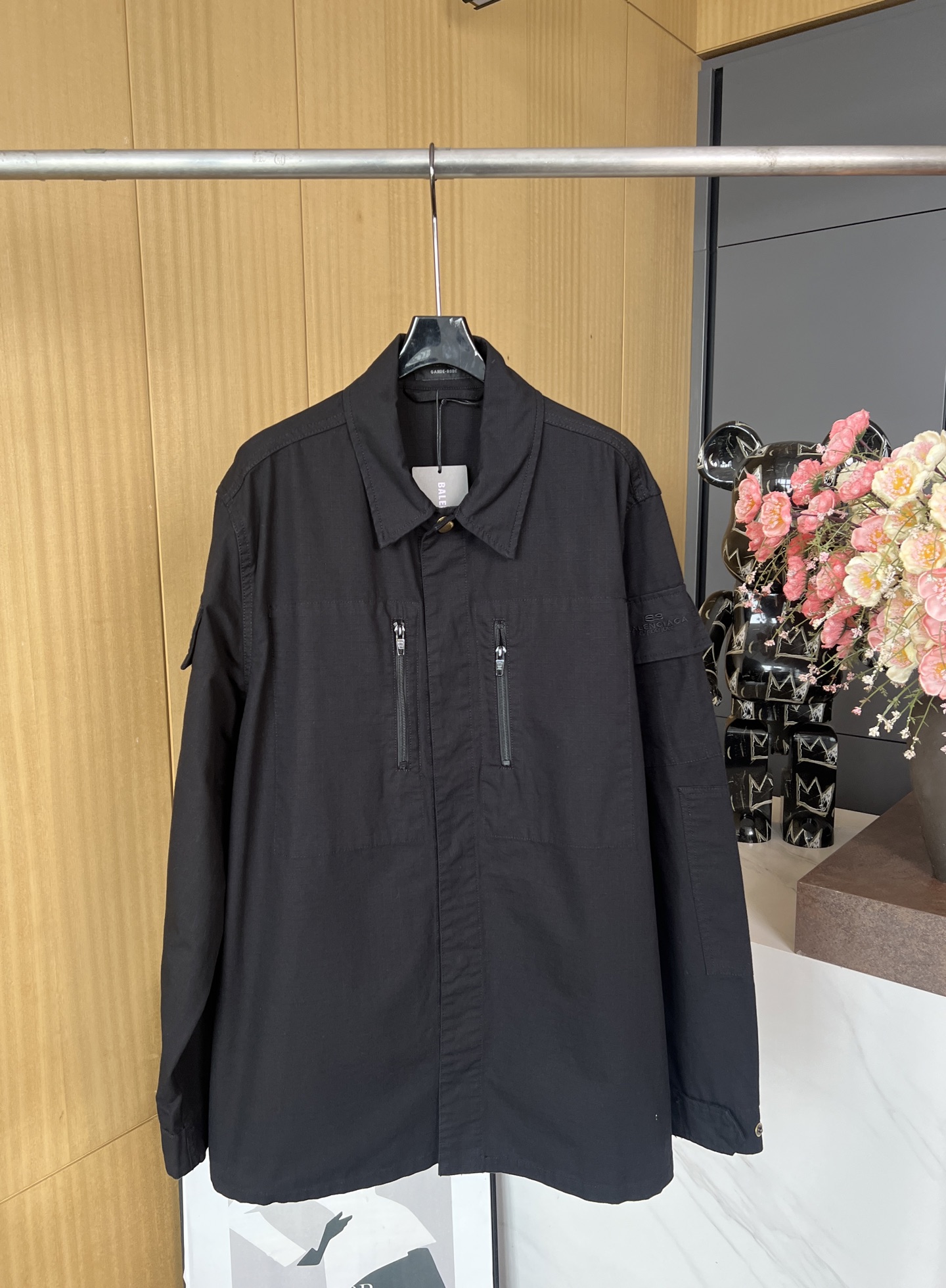 NO:310736,BALENCIAGA spring and summer new style solid color workwear long-sleeved village shirt jacket, 2 zippered chest pockets, sleeve patch pockets with letter embroidery design, casual style, same style for men and women SMLXL, balenciaga, jackets & coats, alexander wang19860909BALENCIAGA 春夏新款 纯色工装长袖村衫外套、2个拉链胸部口袋、衣袖贴袋有字母刺绣设计、休闲版型、男女同款 码数SMLXL,,balenciaga,jackets & coats,alexander wang,Women's clothing