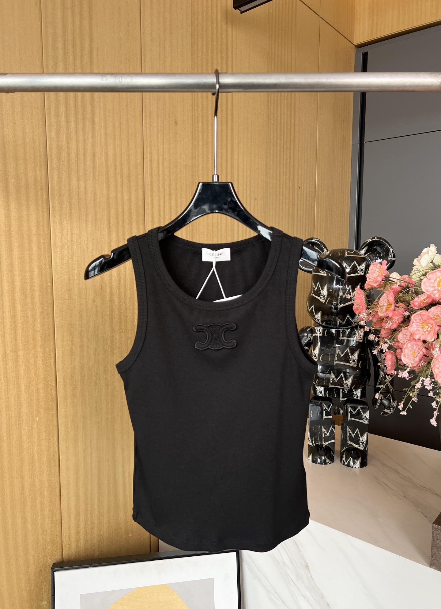 NO:321190,Chane*l Xiaoxiang Spring and summer new style embroidered letters knitted sleeveless vest, jacquard large double C letter logo on chest, comfortable and elastic fabric S M L, chanel, alexander wang19860909Chane*l 小香 春夏新款 刺绣字母针织无袖背心、胸口提花大双C大字母logo、面料舒服有弹性 码数S M L,,chanel,alexander wang,Women's clothing