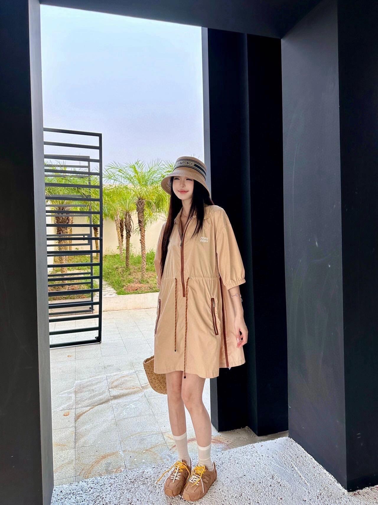 NO:323395,Picture of the young lady, alexander wang19860909小姐姐上身图,,alexander wang,Women's clothing