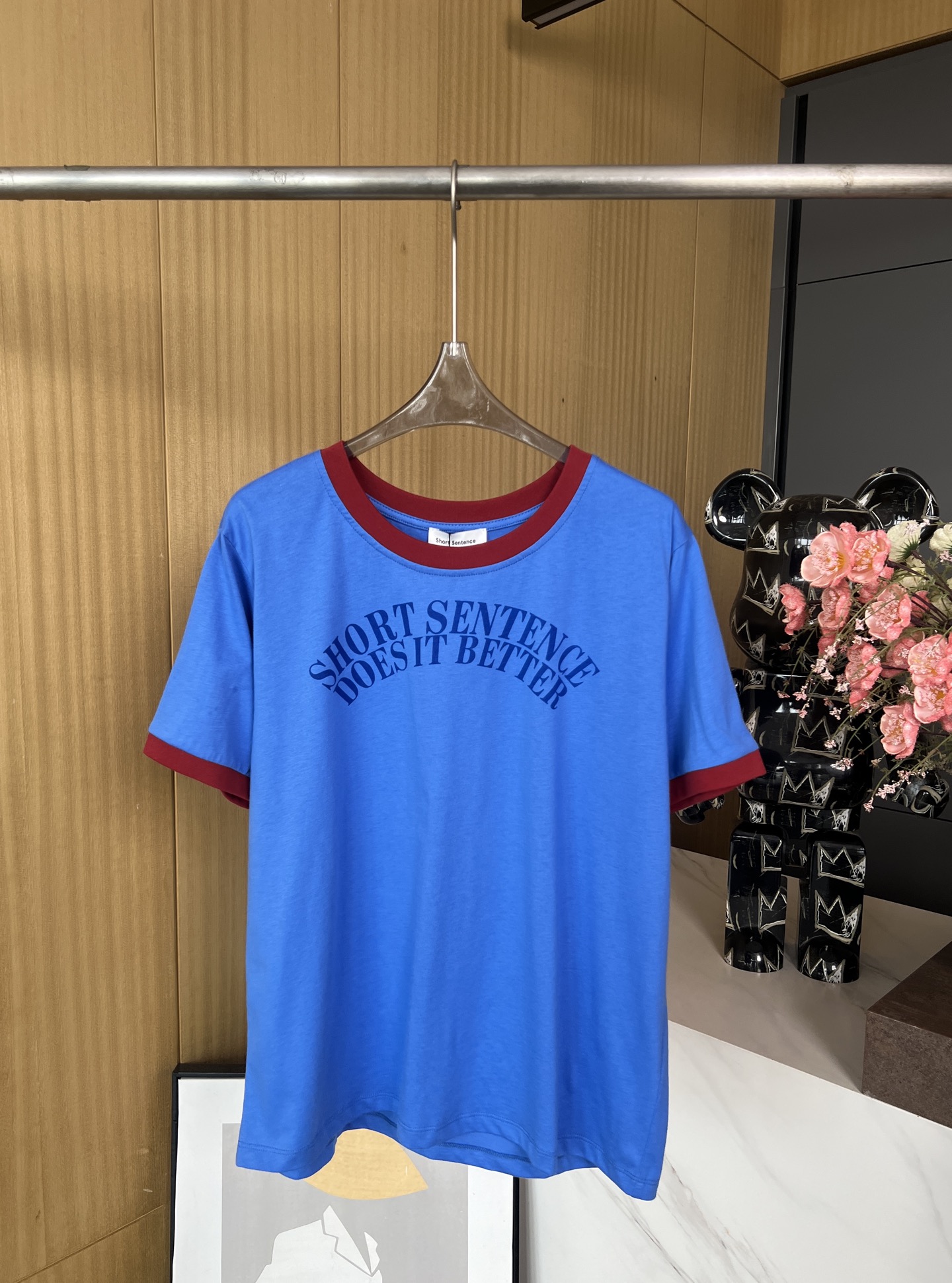 NO:323376,SHORT SENTENCE summer design contrasting color fit T-shirt, simple letter printing on the chest, red and blue design make it look white and slimming. SML, tees, t-shirt, alexander wang19860909SHORT SENTENCE年夏日设计撞色合身T恤,胸口简单字母印花,红色撞蓝色设计显白又显瘦 码数SML,,tees，t-shirt,alexander wang,Women's clothing