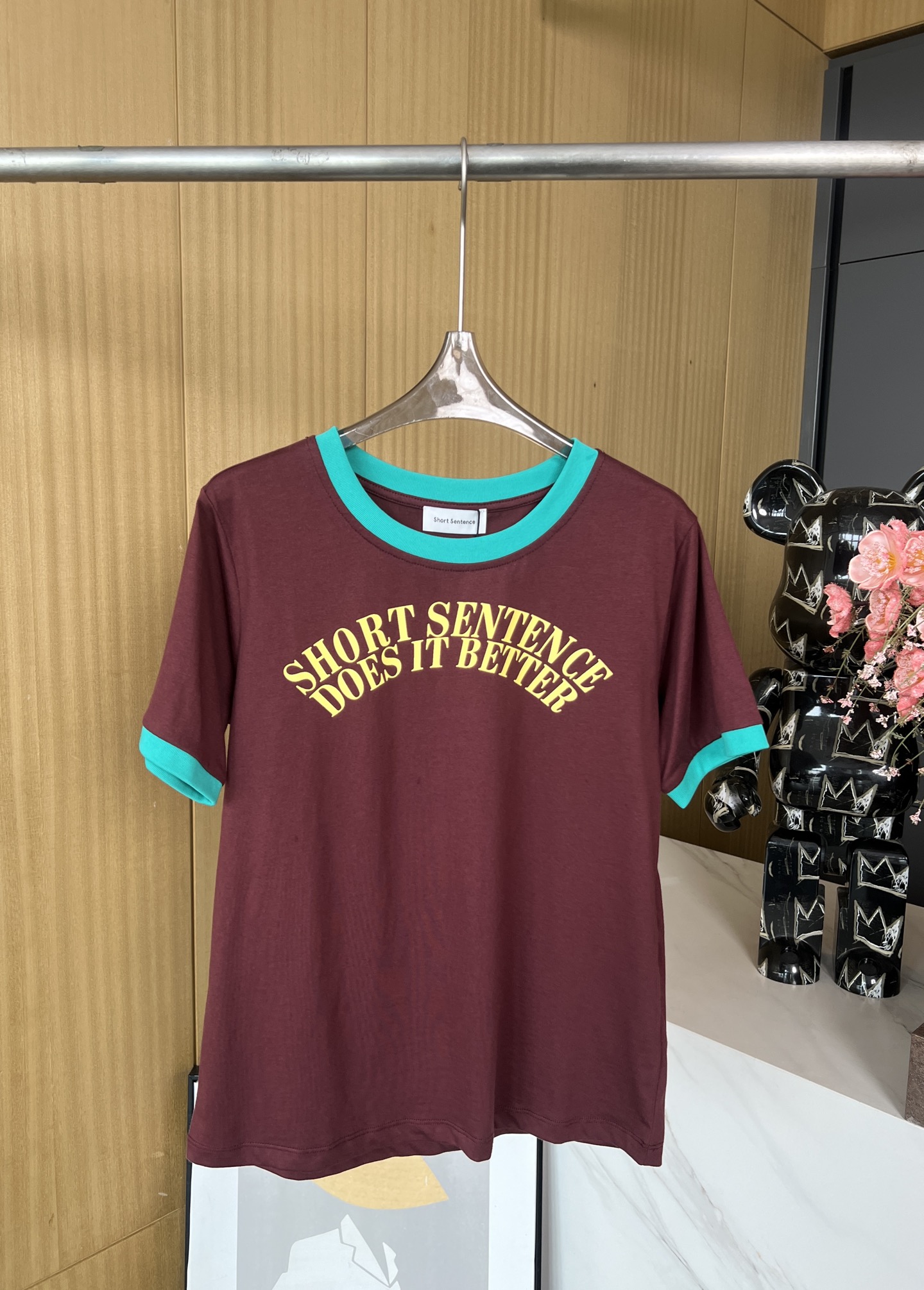 NO:323379,SHORT SENTENCE summer design contrasting color fit T-shirt, simple letter printing on chest, mint green against brown, fresh and natural temperament. SML, tees, t-shirt, alexander wang19860909SHORT SENTENCE年夏日设计撞色合身T恤,胸口简单字母印花,薄荷绿撞咖啡色,清新自然显气质 码数SML,,tees，t-shirt,alexander wang,Women's clothing