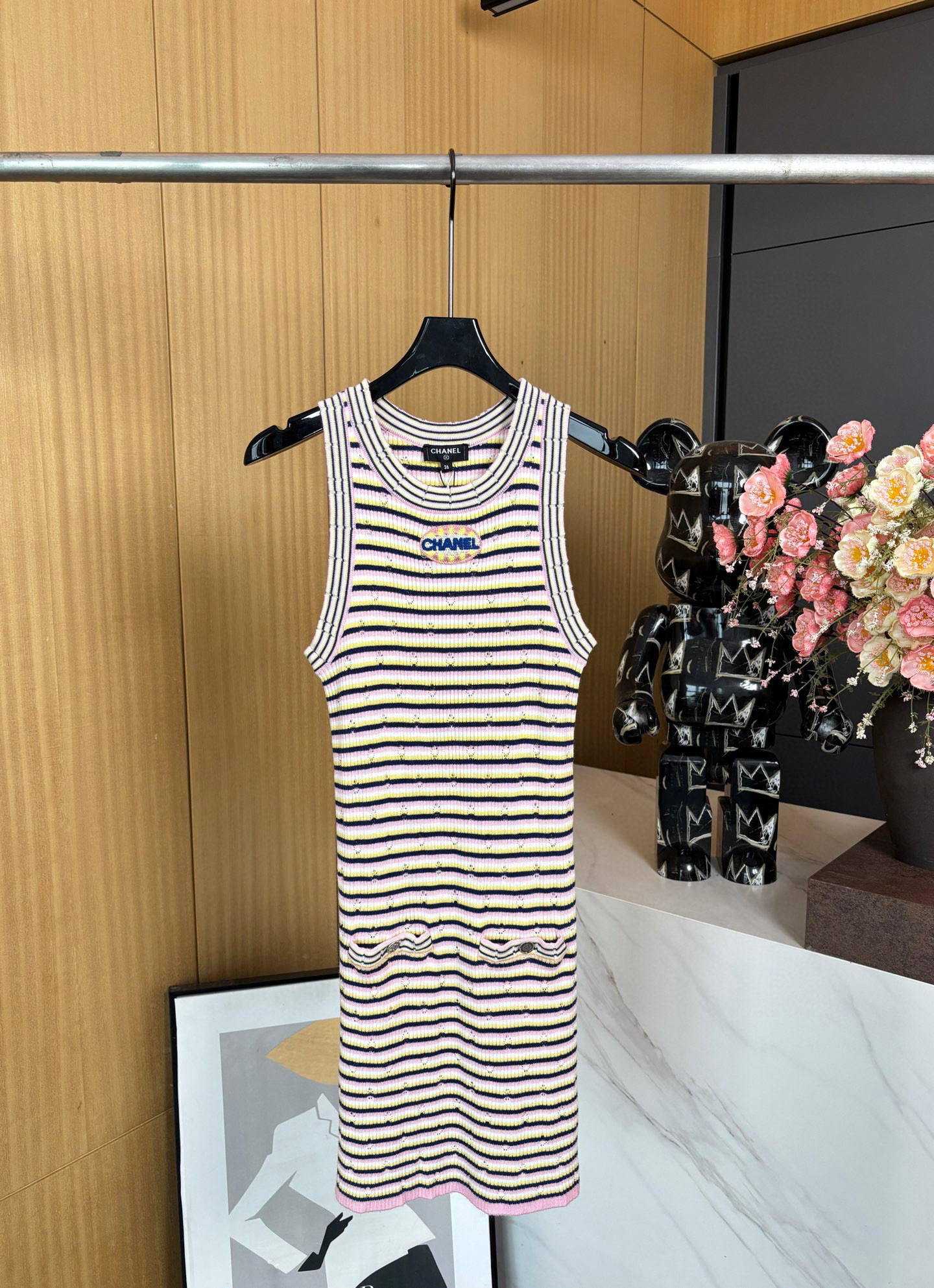 NO:333292,Chanel* Xiaoxiang New Spring and Summer Contrast Stripe Dress, Classic Vacation Style Stripe Hook Flower, Chest Letter Embroidery, Versatile Any Lower Body, Casual Style SML, Chanel, Skirts, Alexander Wang19860909Chanel*小香 春夏新款 撞色条纹连衣裙、经典度假风条纹钩花、胸前字母刺绣、百搭任何下半身、休闲版型 码数SML,,chanel,skirts,alexander wang,Women's clothing