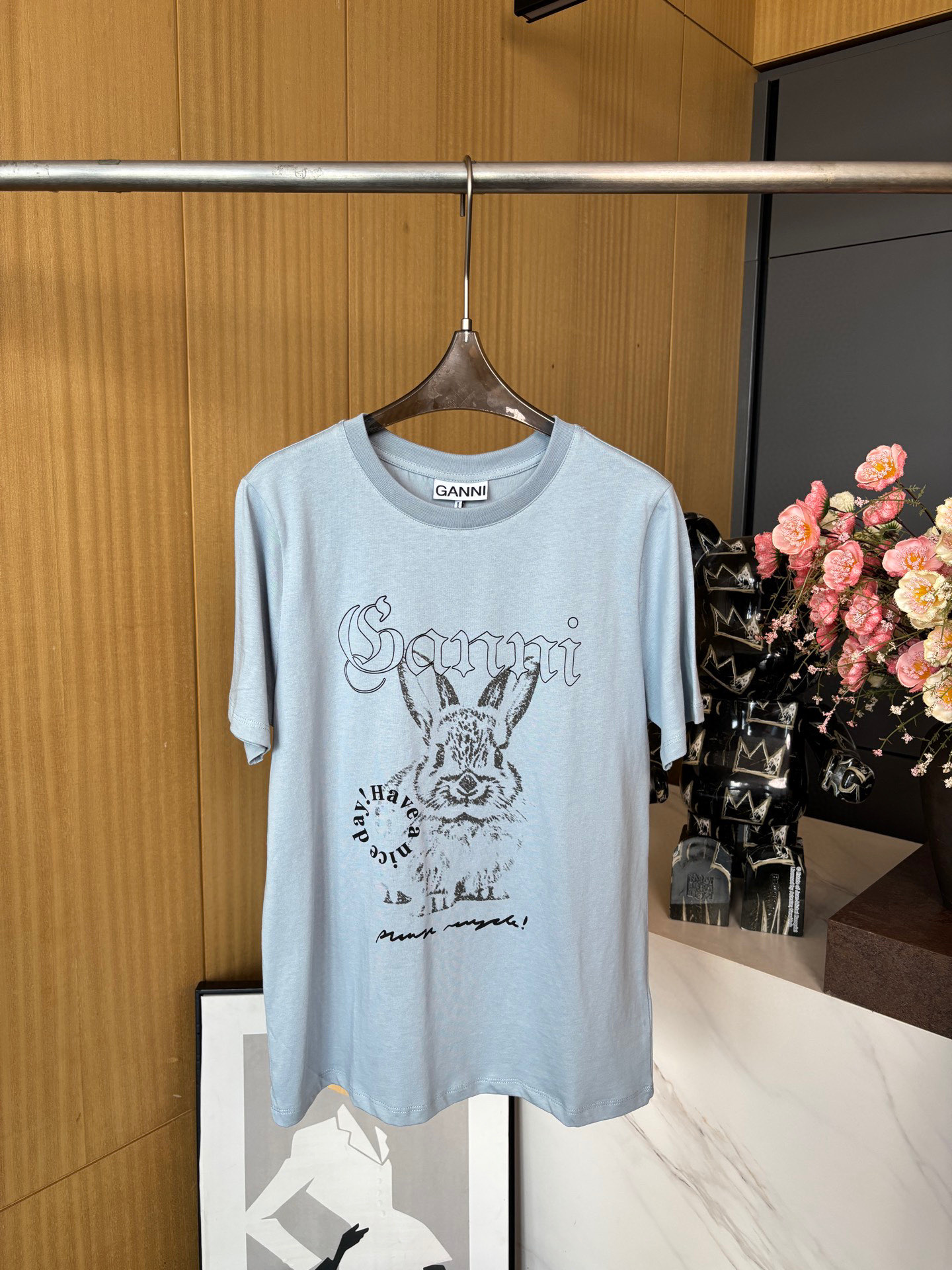 NO:415496,GANNI Spring and Summer New Rabbit Print Short-Sleeve T-Shirt, Sky Blue Color Mixed Effect, Straight Hem GANNIBunny Print, Casual Style SML, T-shirt,tees, t-shirt,alexander wang19860909GANNI 春夏新款 兔子印花短袖T恤、天空蓝色混色效果、平直下摆GANNIBunny 印花、休闲版型 码数SML,,T-shirt,tees，t-shirt,alexander wang,Women's clothing