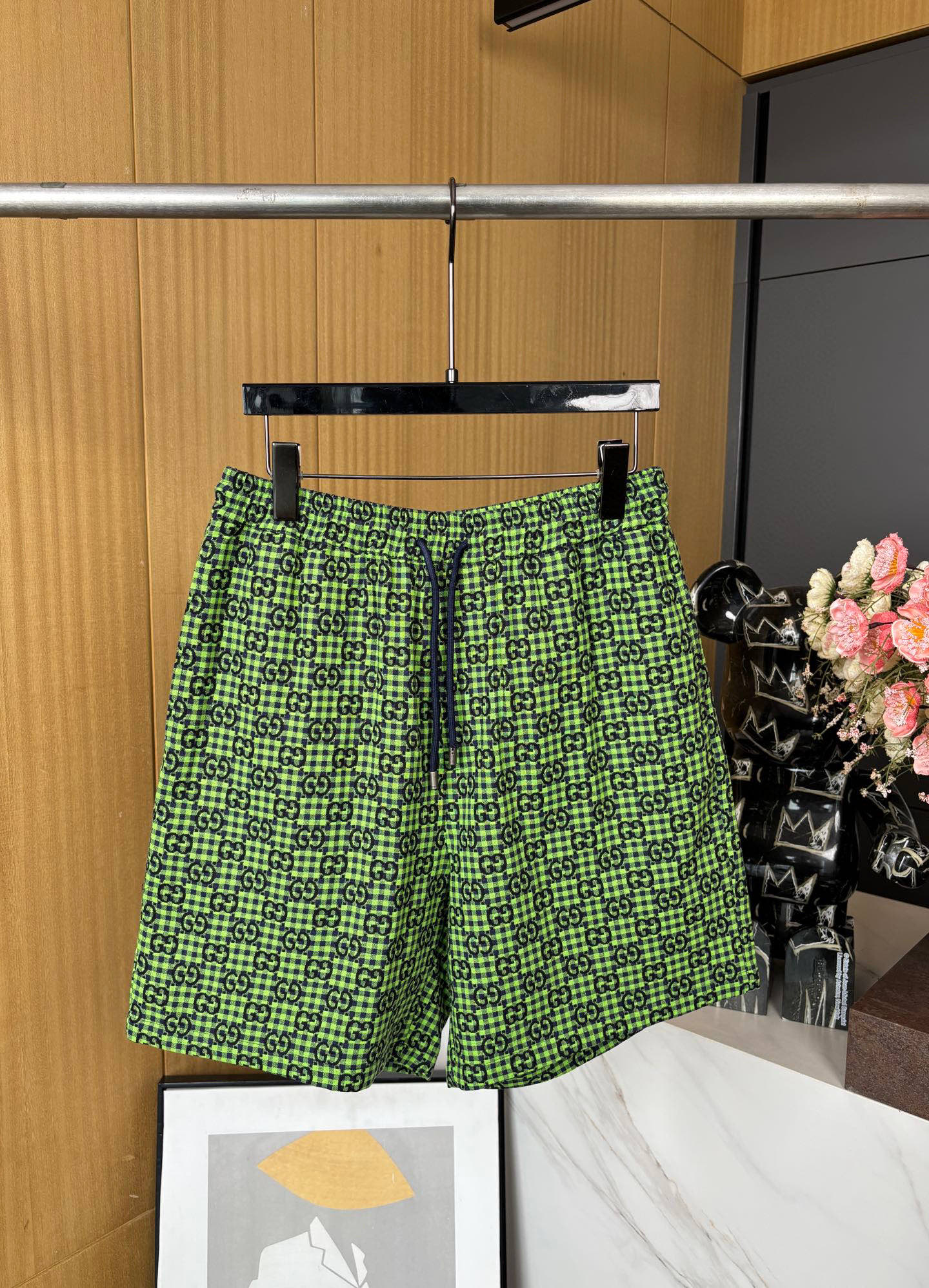 NO:433642,Men's Gucci Spring and Summer New Double G Jacquard Shorts Customized Classic Jacquard Fabric, Classic Double G Interlocking Logo, Elastic Elastic Band waist design, Classic S M L XL,,gucci, shorts, alexander wang19860909男款Gucci 春夏新款 双G提花短裤 定制经典提花面料、满身经典双G互扣logo、松紧弹力带腰围设计、经典版型 码数S M L XL,,gucci,shorts,alexander wang,Women's clothing