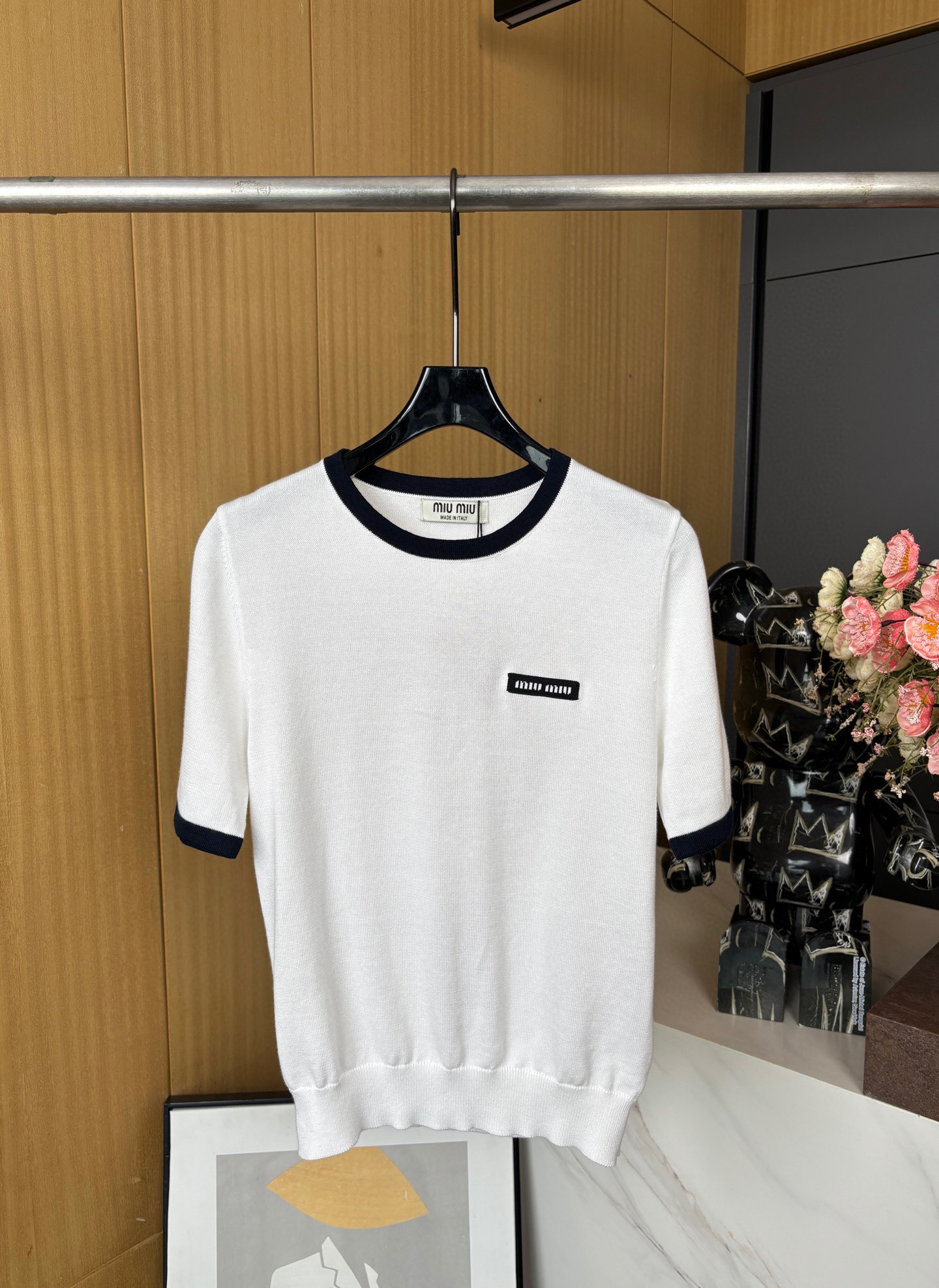 NO:332611,MiuMiu Spring and Summer New Contrast wool pullover, decorated with brand logo embroidery, contrasting ribbed trim, slim elastic style, casual style SML,,miumiu,alexander wang19860909MiuMiu 春夏新款 撞色羊毛套头衫、饰有品牌标识刺绣、撞色罗纹饰边、修身弹力版型、休闲版型 码数SML,,miumiu,alexander wang,Women's clothing