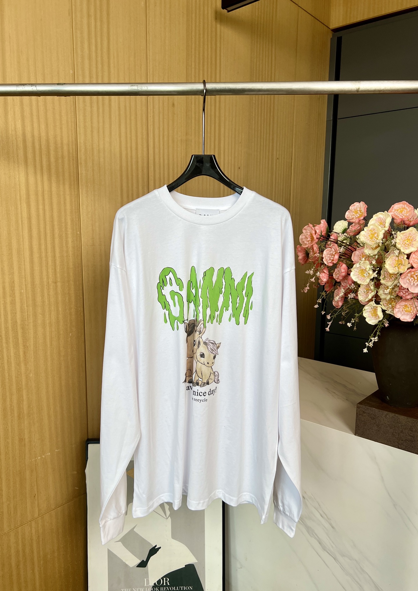 NO:465183,GANNI new autumn and winter style unicorn pony printed round neck loose long sleeves, green letter printing pattern embellishment on the chest, brand logo letter design, pure cotton fabric soft and comfortable hand, casual style S M L,,alexander wang19860909GANNI 秋冬新款 独角兽小马印花圆领宽松长袖、 胸前绿色字母印花图案点缀、品牌logo字母设计、纯棉面料手感柔软舒适、休闲版型 码数S M L,,alexander wang,Women's clothing