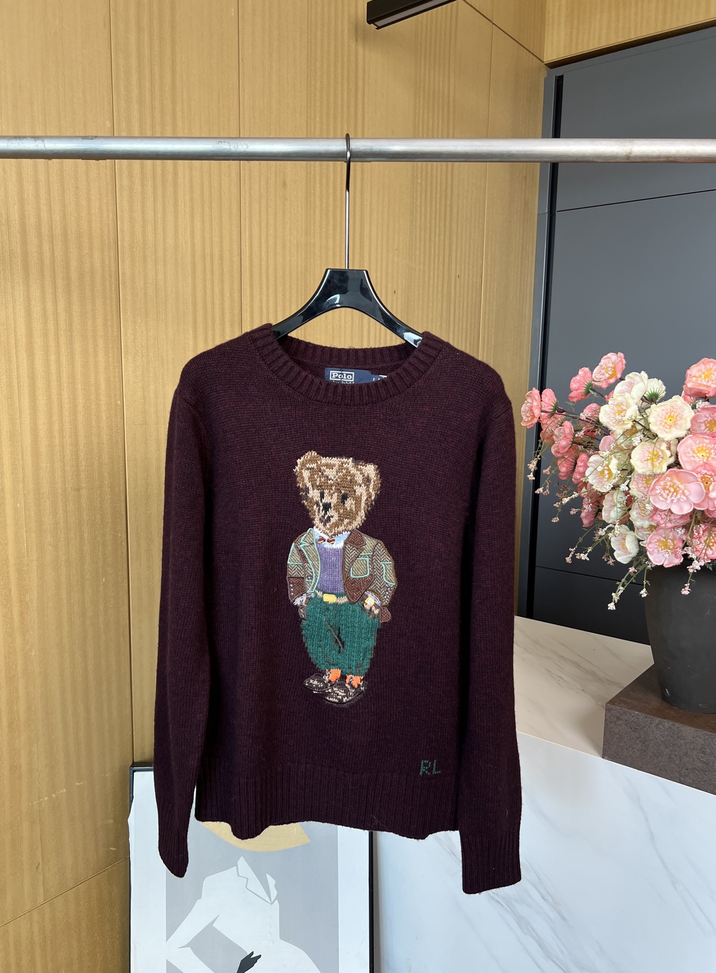 NO:473551,Ralph Lauren Autumn and Winter New Style, Bear Inlay Pattern Pullover, British Academy Style, soft and comfortable, and the upper body is very age-reducing. S ML, loro piano, alexander wang19860909Ralph Lauren 拉夫劳伦 秋冬新款 双手插兜小熊嵌花 图案套头衫、英伦学院风、手感柔软舒服、上身非常减龄 码数S ML,,loro piana,alexander wang,Women's clothing