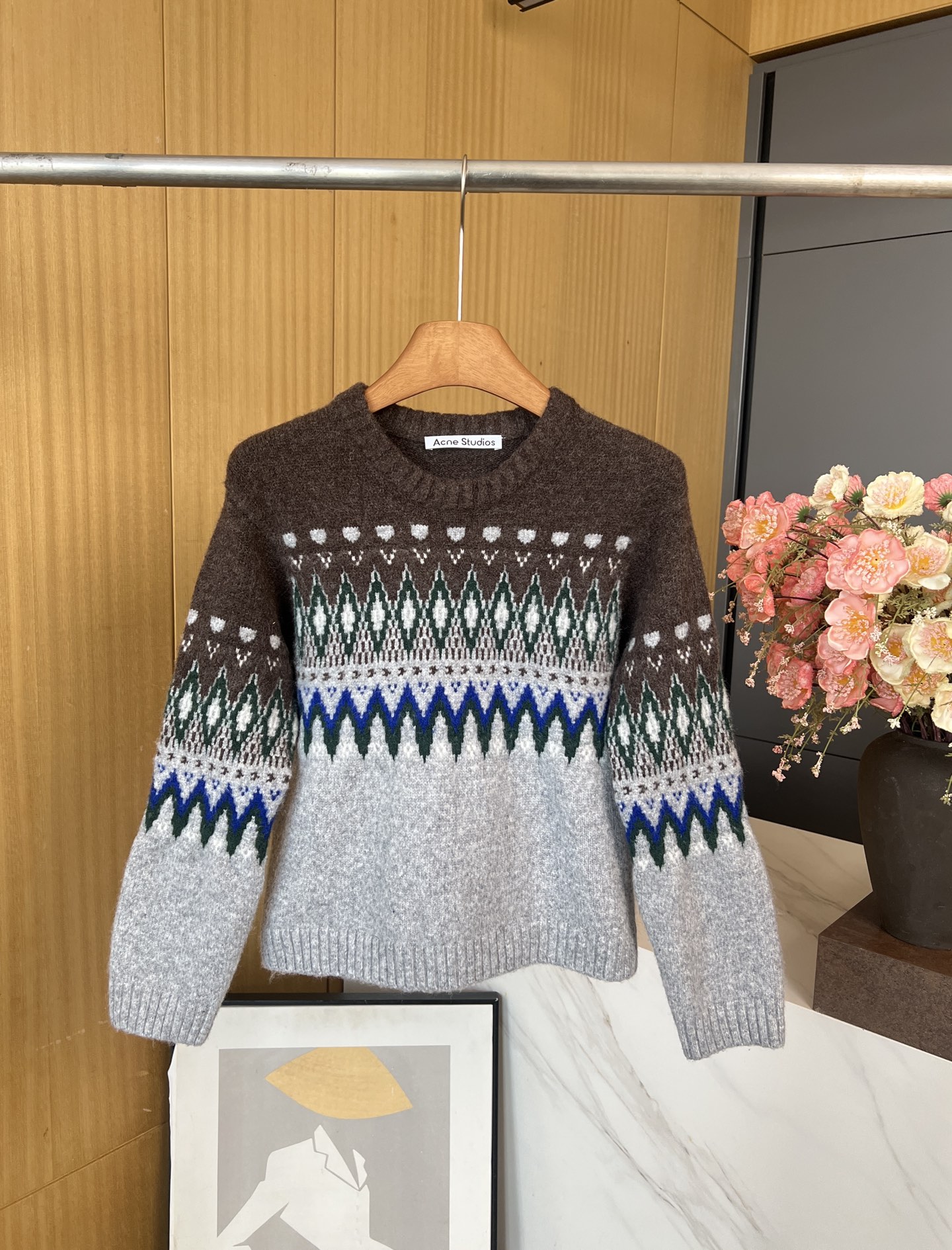 NO:501022,Acne Studios new autumn and winter jacquard short pullover sweater, jacquard pattern with cable needle decoration, thick and comfortable feel, casual style S M L, acne studios,dior, sweaters, alexander wang19860909Acne Studios 秋冬新款 提花短款套头毛衣、提花图案配合绞花针型装饰、手感厚实舒服、休闲版型 码数S M L,,acne studios,dior,sweaters,alexander wang,Women's clothing