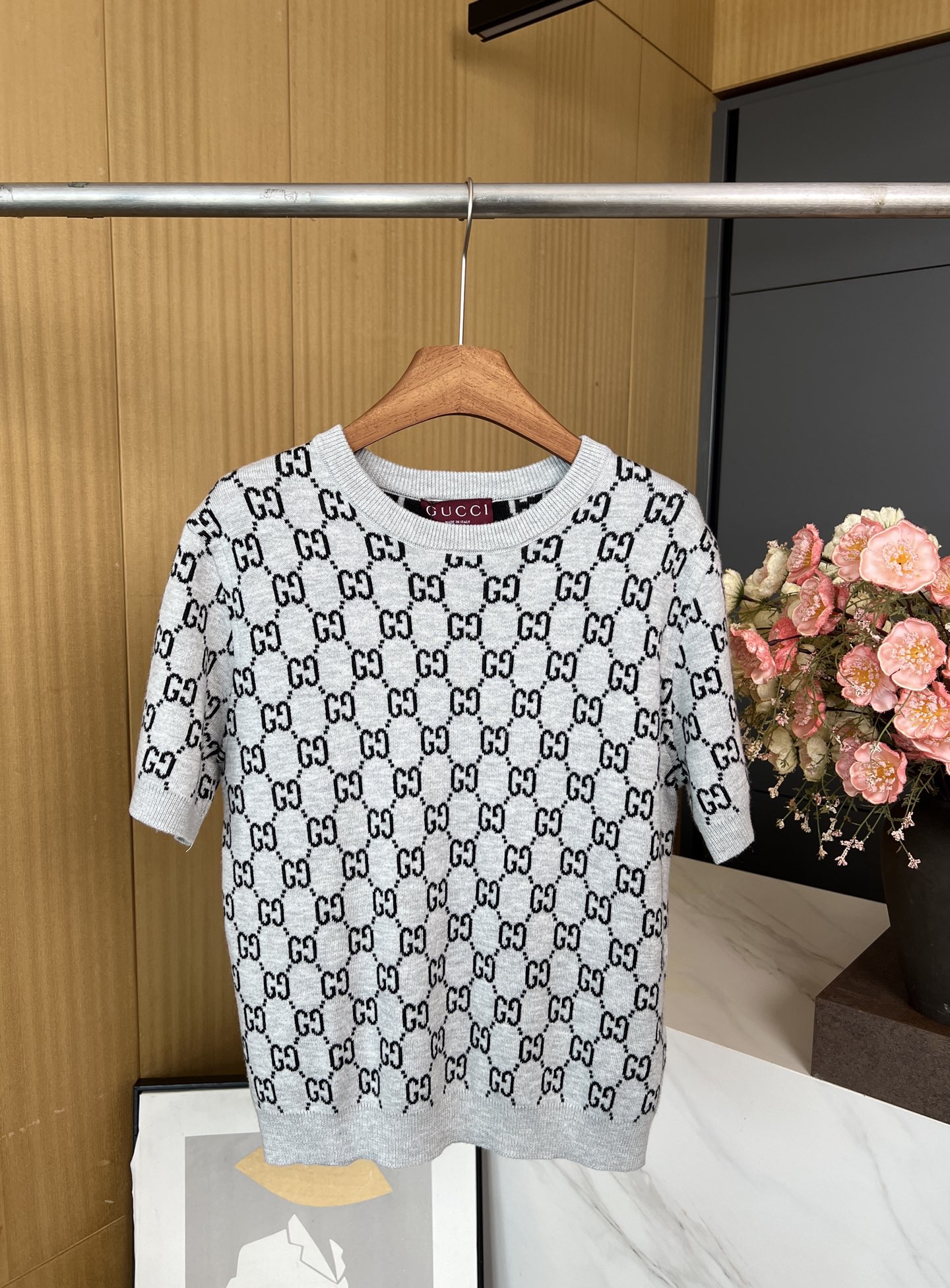 NO:506405,Gucci new autumn and winter style GG cashmere-blend pullover, gray GG wool-blend jacquard fabric, full body interlocking GG jacquard pattern ribbed neckline, hem and cuffs, elastic style Shoulder design, casual style SML, gucci, alexander wang19860909Gucci 秋冬新款 GG羊绒混纺套头衫、灰色GG羊毛混纺提花面料、通身饰互扣GG提花图案罗纹领口、下摆和袖口、弹力版型 落肩设计、休闲版型 码数SML,,gucci,alexander wang,Women's clothing