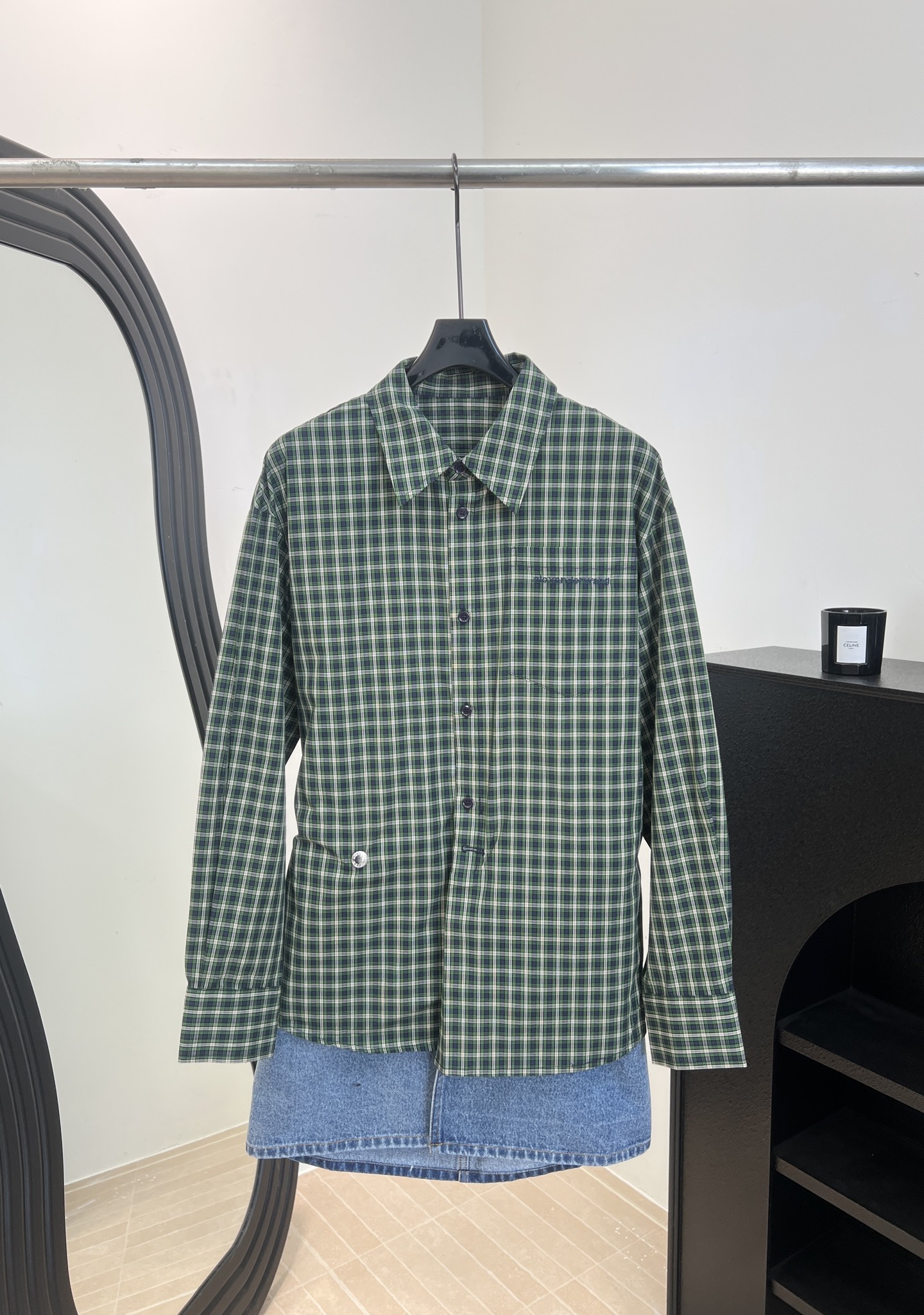 NO:709087,Alexander Wang's new early spring style retro dark green spliced ​​denim plaid shirt, classic plaid design, soft and breathable cotton fabric, hem spliced ​​denim skirt, casual fit, size S M L,,alexander wang,skirts,shirts,19860909Alexander Wang 大王 早春新款 复古墨绿拼接牛仔格纹衬衫、经典格纹设计棉质面料柔软透气、下摆拼接牛仔半裙、休闲版型 码数S M L,,alexander wang,skirts,shirts,,Women's clothing
