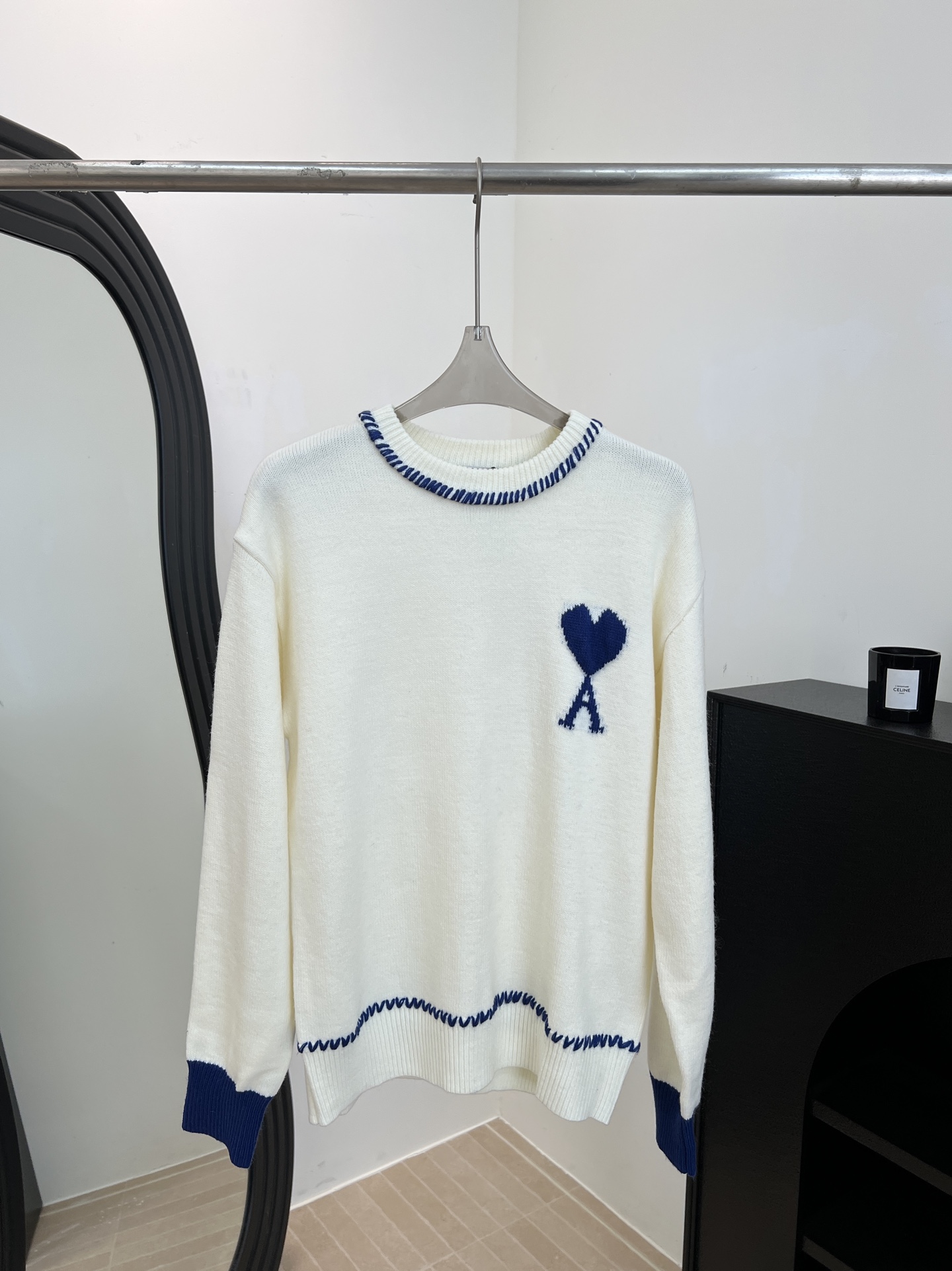 NO:709081,Ami's new early spring new year of the horse limited love sweater, love embroidered contrasting collar and cuffs, wool blended yarn, ADC love logo on the chest, casual fit, size S M L,,sweaters,19860909Ami 早春新款 马年限定爱心毛衣、爱心刺绣撞色领口和袖口、羊毛混纺纱线、胸前ADC爱心标志、休闲版型 码数S M L,,sweaters,,Women's clothing