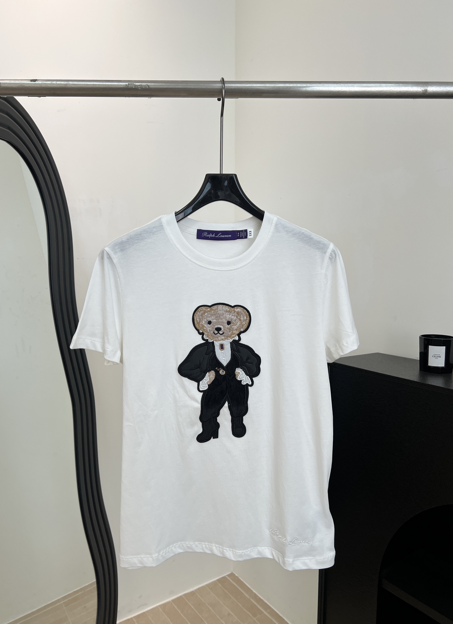 NO:752549,Ralph Lauren spring and summer new style bear embroidered round neck T-shirt, jersey cotton, three-dimensional bear embroidery on the chest, embroidered letters on the hem, casual fit, size S M L XL, loro piana, tees, t-shirt,19860909Ralph Lauren 拉夫劳伦 春夏新款 小熊刺绣圆领T恤、平纹针织棉、胸前立体刺绣小熊、下摆有刺绣字母、休闲版型 码数S M L XL,,loro piana,tees，t-shirt,,Women's clothing