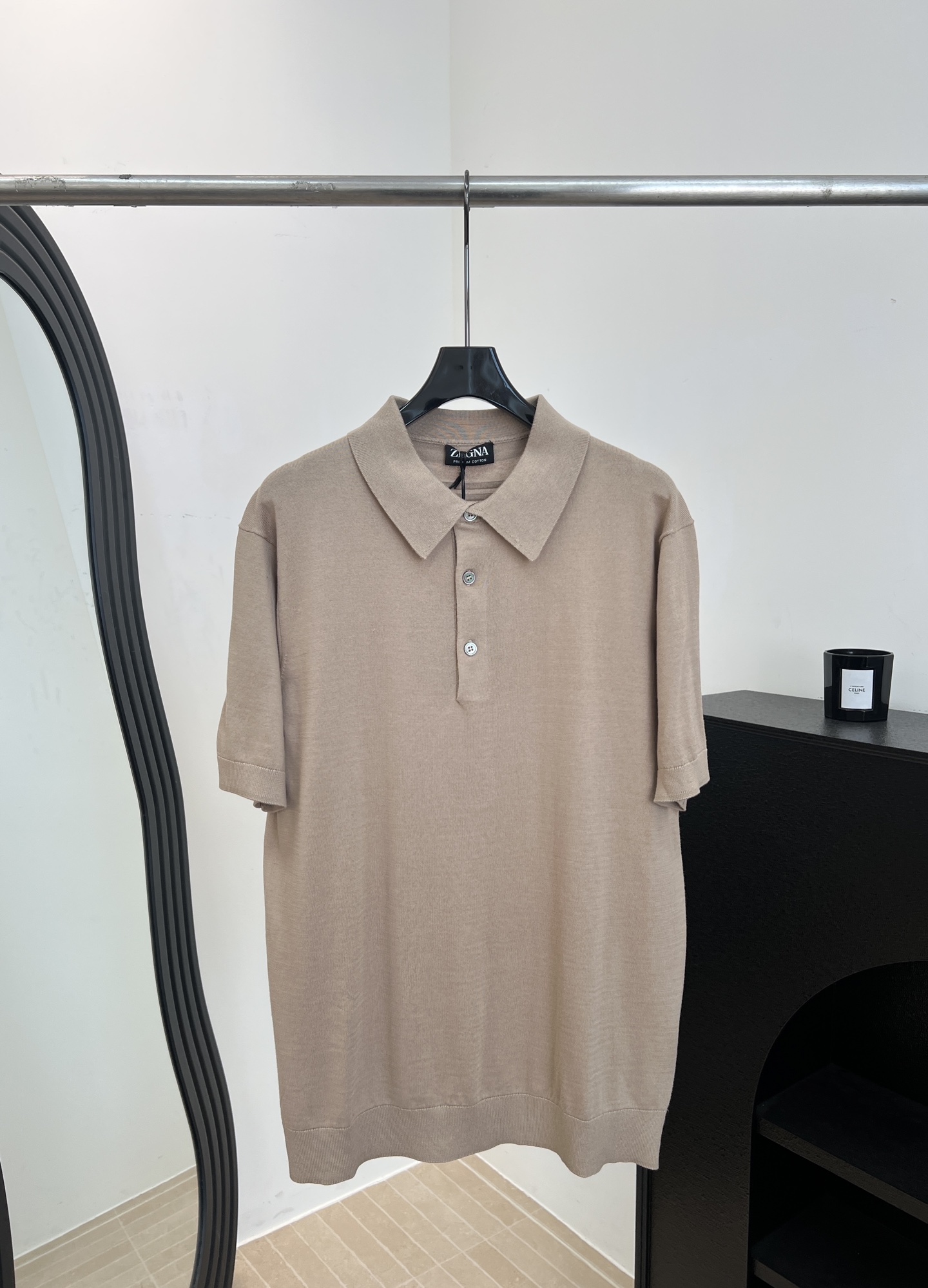 NO:758317,Men's Zegna Zegna new spring and summer knitted Polo shirt, simple design + classic lapel, three-button placket, soft and skin-friendly knitted fabric, good breathability, super comfortable to wear in summer, loose fit, size S M L XL XXL,,zegna,19860909男款Zegna 杰尼亚 春夏新款 针织Polo衫、简约设计+经典翻领、三颗纽扣门襟、针织面料柔软亲肤、透气性好、夏天穿超舒服、宽松版型 码数S M L XL XXL,,zegna,,Women's clothing
