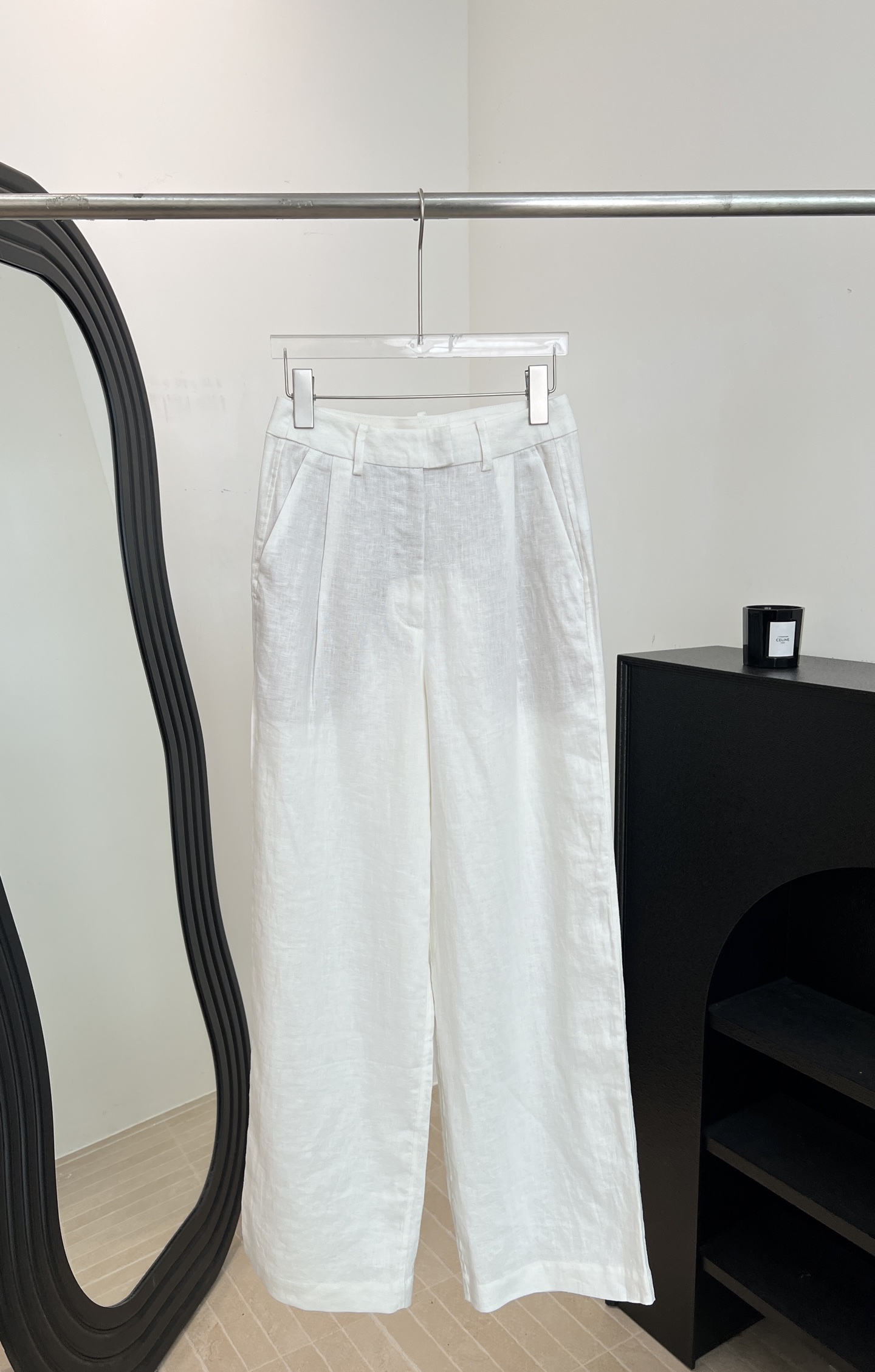 NO:800951,BC new spring and summer linen wide-leg casual pants, made of linen, breathable and moisture-absorbent, super comfortable to wear in summer, high-waisted straight design, slimming and modified leg shape, linen has natural drape, elastic waist + front pleat details, casual fit, size S M L XL,,19860909BC 春夏新款 亚麻阔腿休闲裤、采用亚麻透气又吸湿、夏天穿超舒服、高腰直筒设计、显瘦修饰腿型、亚麻自带垂感、松紧腰+前褶细节、休闲版型 码数S M L XL,,,Women's clothing