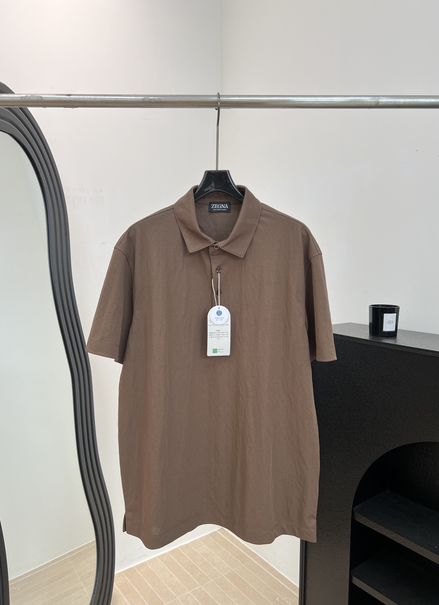 NO:801906,Men's Zegna spring and summer new style, solid color lapel short-sleeved T-shirt, made of cotton and linen blended fabric, simple buttons on the placket, no unnecessary decoration, Zegna brand label on the back neckline, casual fit, size S M L XL XXL,, T-shirt,19860909男款Zegna 春夏新款 纯色翻领短袖T、采用棉麻混纺面料、门襟配简约纽扣、无多余装饰、后领口处有Zegna品牌标签、休闲版型 码数S M L XL XXL,,T-shirt,,Women's clothing