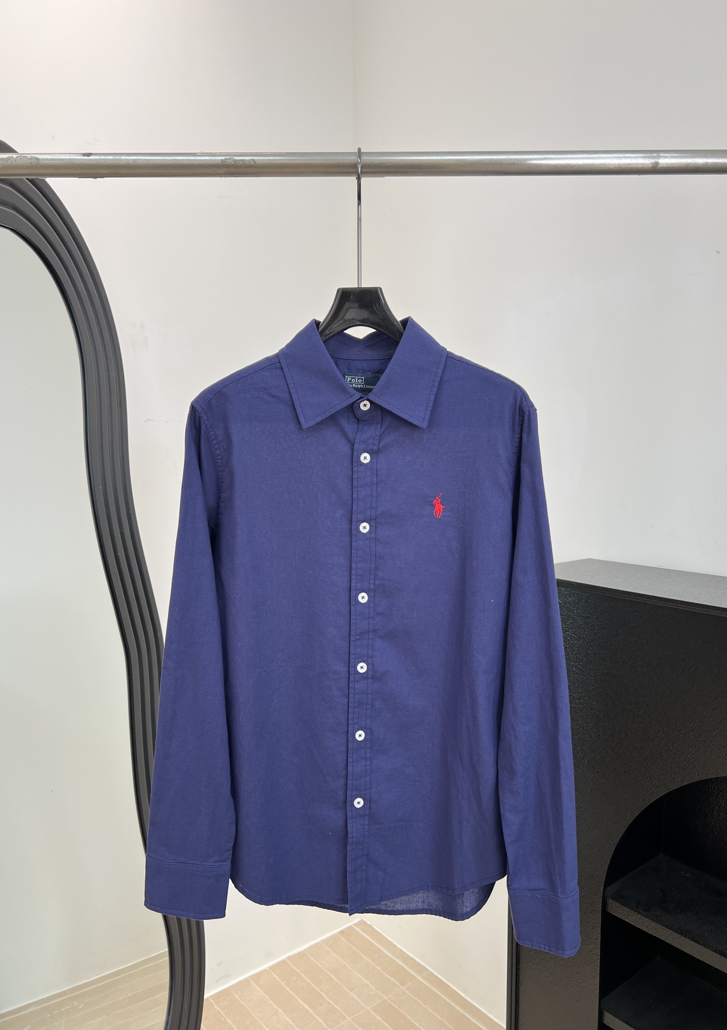 NO:843616,Ralph Lauren spring and summer new solid color linen shirt, made of linen fabric, which is lighter and lighter, embellished with pony embroidery logo on the chest, casual fit, size S M L XL,, loro piana, shirts,19860909Ralph Lauren 拉夫劳伦 春夏新款 纯色亚麻衬衫、采用亚麻面料更轻薄、胸前小马刺绣标点缀、休闲版型 码数S M L XL,,loro piana,shirts,,Women's clothing