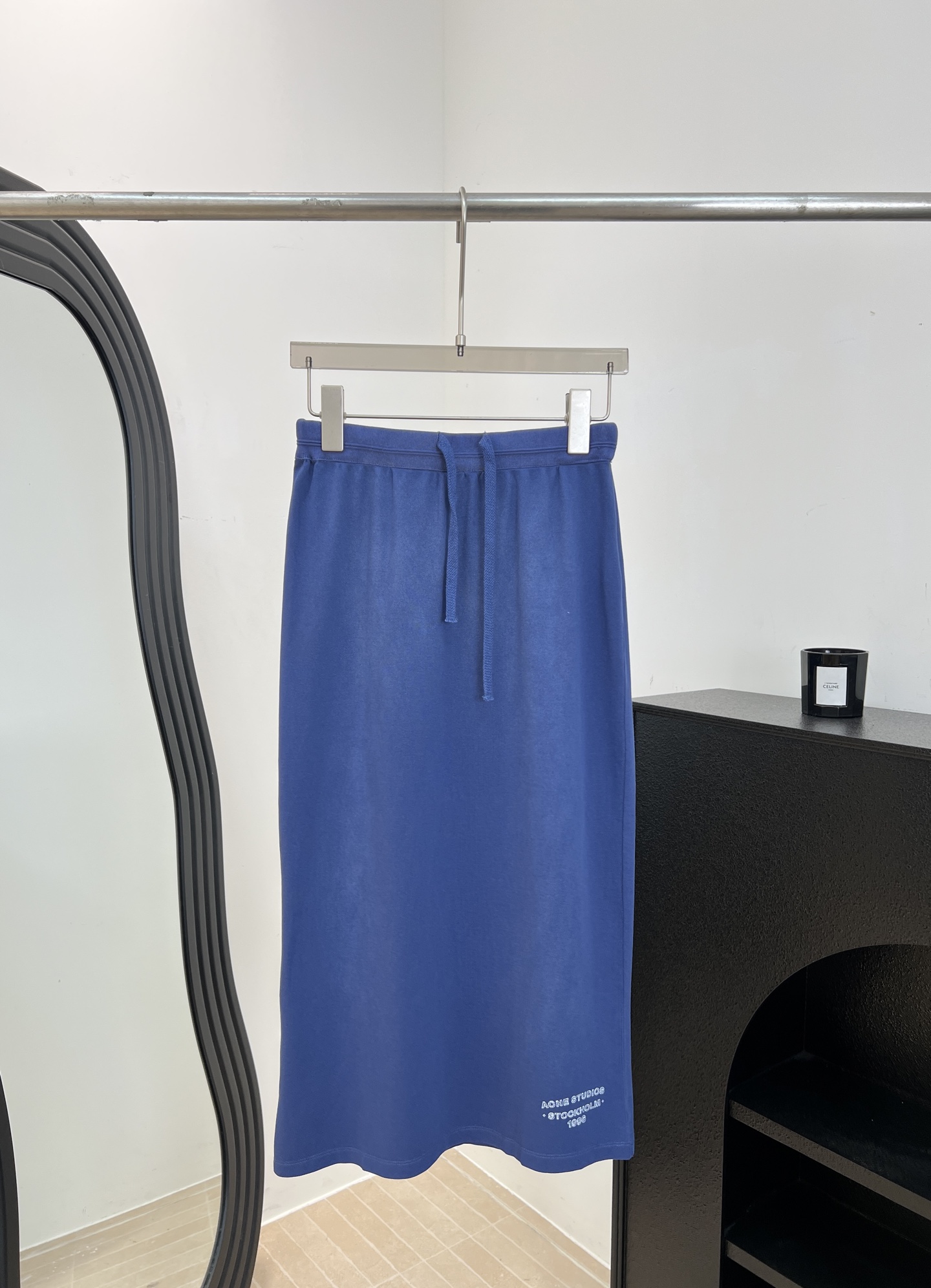 NO:841166,Acne Studio* new spring and summer style distressed skirt with logo tie, made of soft knitted fabric, elastic waist drawstring design, simple and brand logo, casual fit, size S M L,,acne studios,dior,skirts,19860909Acne Studio* 春夏新款 徽标系带做旧半裙、采用柔软针织面料、松紧腰抽绳设计、简约又有品牌标识、休闲版型 码数S M L,,acne studios,dior,skirts,,Women's clothing