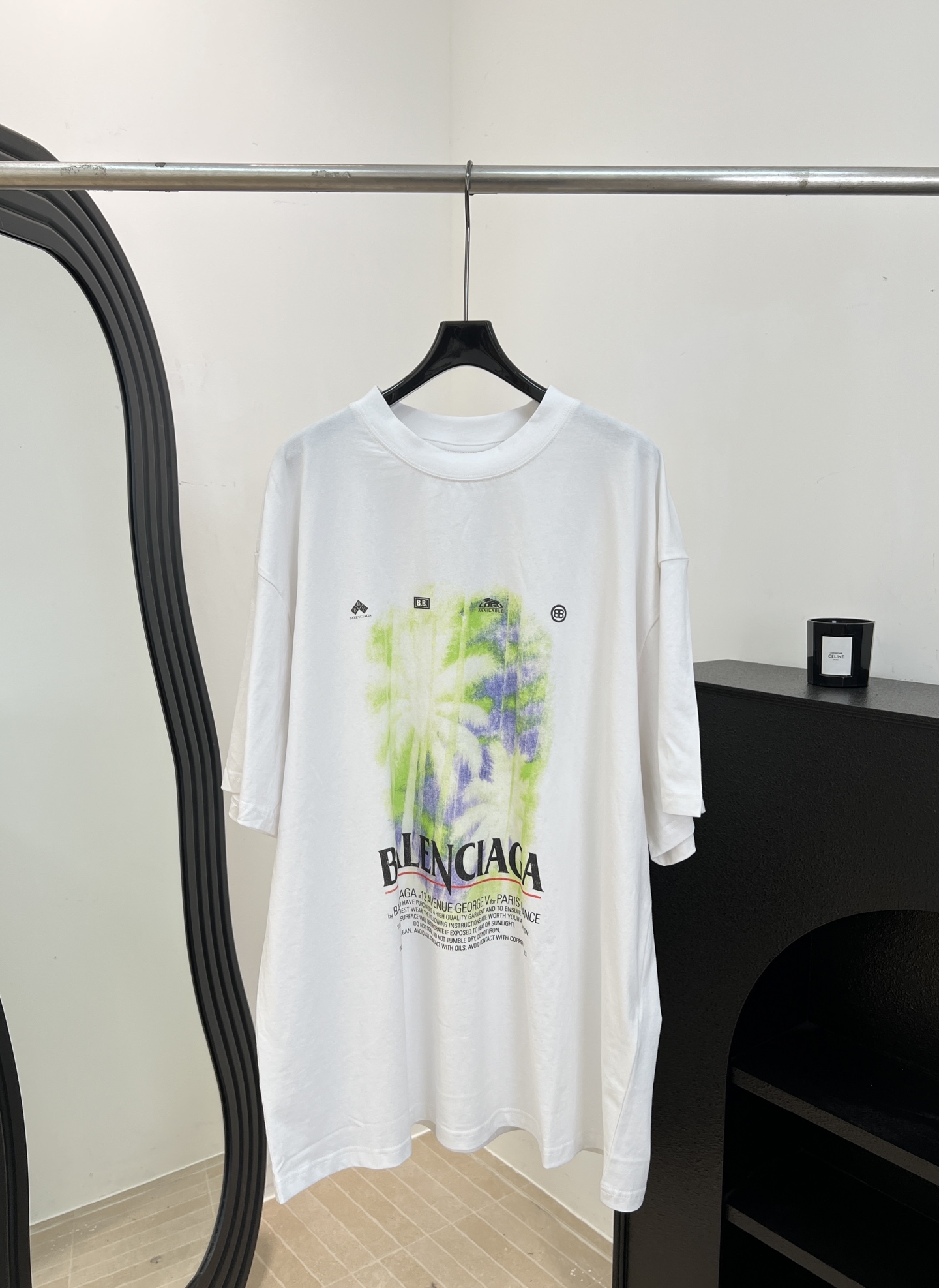NO:841109,BALENCIAG*A Paris spring and summer new cotton printed coconut short-sleeved T-shirt, white cotton material, green coconut brand letters on the front, loose fit, size XS S M L,,balenciaga,T-shirt,tees,t-shirt,19860909BALENCIAG*A 巴黎 春夏新款 棉质印花椰树短袖T恤、白色纯棉材质、正面绿色椰树品牌字母、宽松版型 码数XS S M L,,balenciaga,T-shirt,tees，t-shirt,,Women's clothing