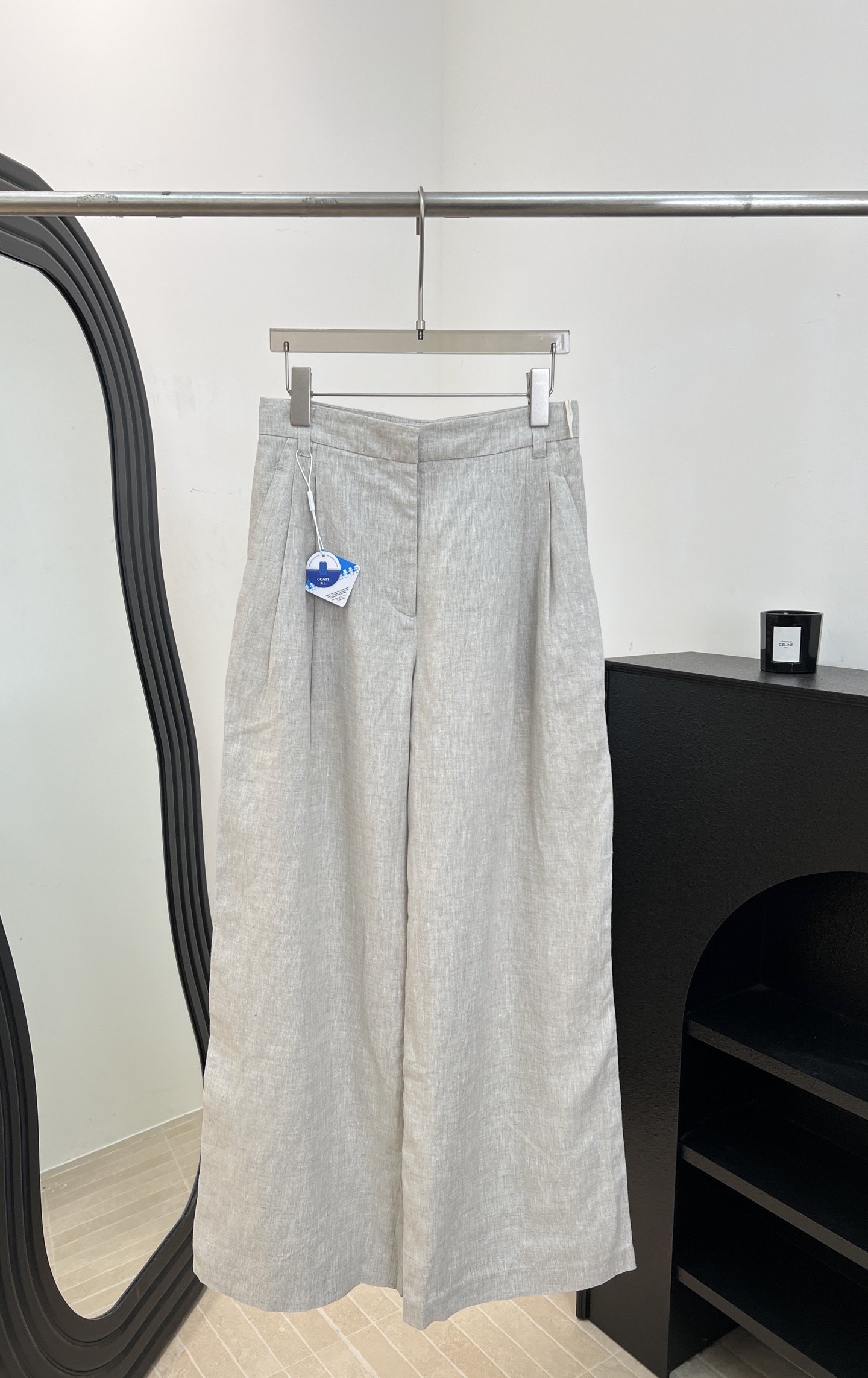 NO:842719,BC spring and summer new style gray linen wide-leg pants, made of 96 linen and silver silk blend, lined with mulberry silk, breathable and moisture-absorbent, super comfortable to wear in summer, perfect drape to modify the leg shape, wide-leg version, size S M L,,19860909BC 春夏新款 灰色亚麻阔腿裤、采用96亚麻和银丝混纺、内衬桑蚕丝、透气又吸湿夏天穿超舒服、垂感满分修饰腿型、阔腿版型 码数S M L,,,Women's clothing