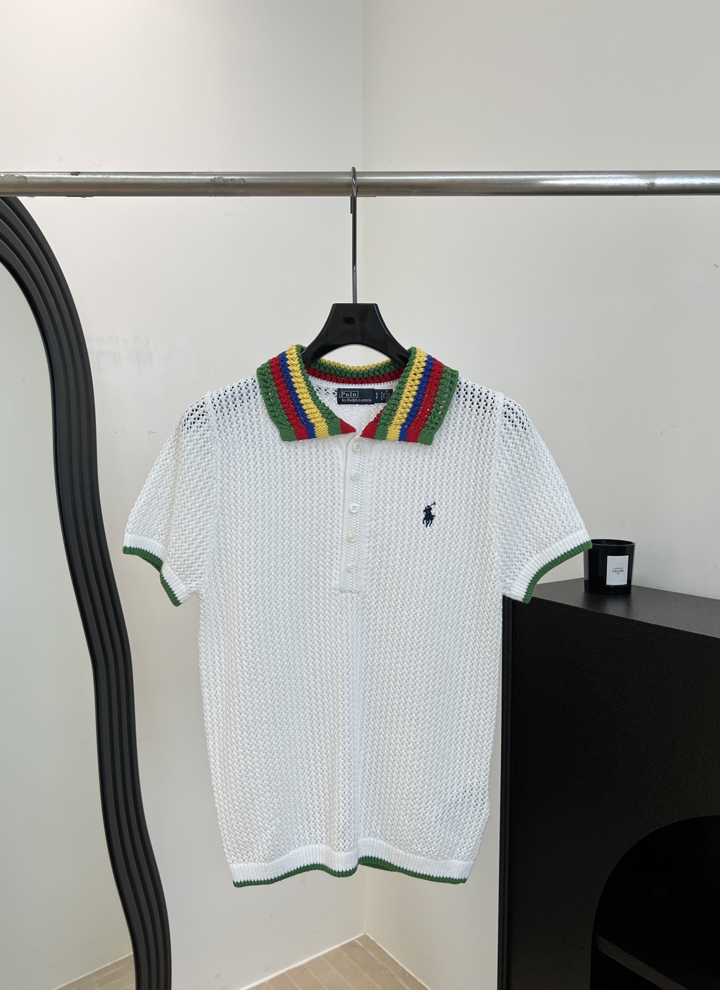 NO:844277,Ralph Laure* Ralph Lauren's new spring and summer style rainbow collar knitted Polo shirt, white hollow mesh fabric is breathable and light, multi-color stripe contrasting design on the collar, echoing green piping on the cuffs and hem, pony embroidered logo on the chest, casual fit, size S M L,, loro piana,19860909Ralph Laure* 拉夫劳伦 春夏新款 彩虹领针织Polo衫、白色镂空网眼面料透气轻薄、领口多色条纹撞色设计、袖口和下摆绿色滚边呼应、胸前小马刺绣Logo、休闲版型 码数S M L,,loro piana,,Women's clothing