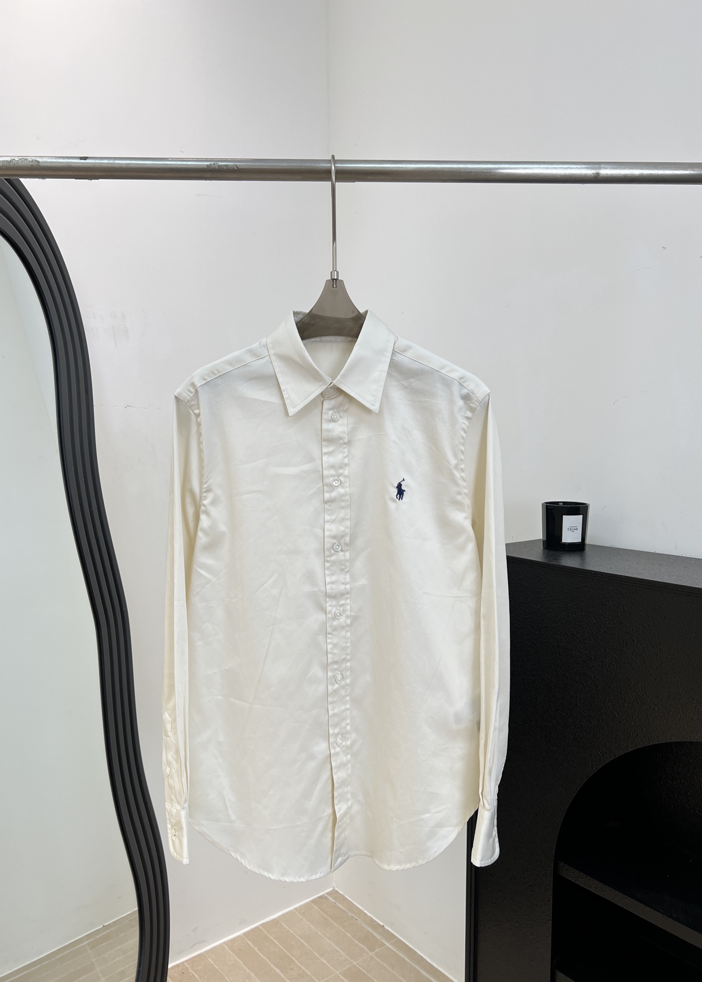 NO:867889,Ralph Laure* Ralph Lauren's new early autumn style cotton classic Polo shirt, pony embroidery on the chest, pearl button design, suitable for commuting, business or leisure, suitable for various occasions, casual version, size S M L XL,, loro piana,19860909Ralph Laure* 拉夫劳伦 早秋新款 棉质经典Polo衫、胸口小马刺绣点缀、珍珠扣设计、可通勤可商务可休闲、适应多种场合穿搭、休闲版型 码数S M L XL,,loro piana,,Women's clothing