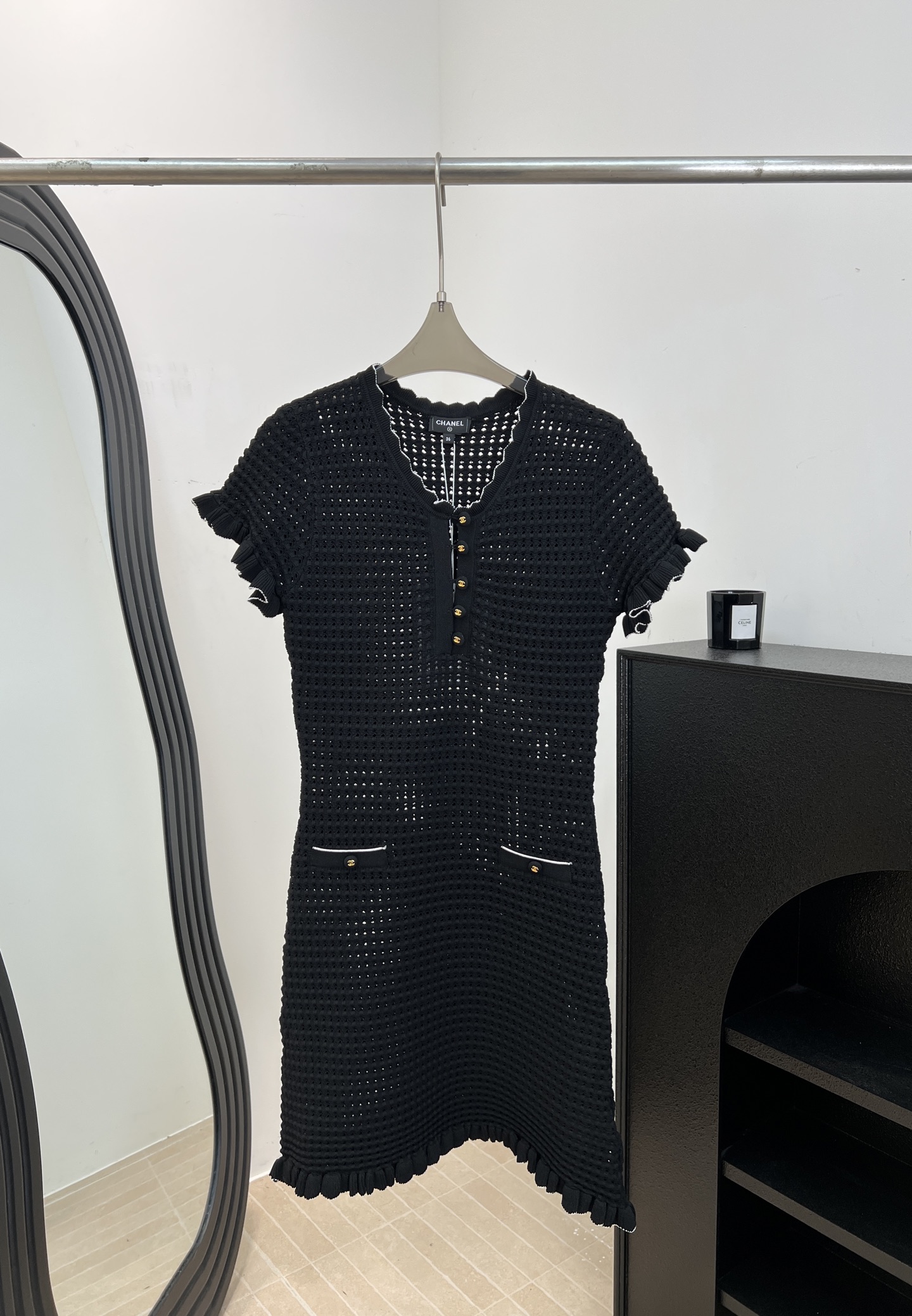 NO:871336,Chane* new spring and summer style hollow knitted dress, contrasting lace at the neckline and hem, metal buckle embellishment, slimming A-line skirt, breathable and comfortable knitted fabric, no lining, casual fit, size S M L,,chanel,skirts,19860909Chane* 春夏新款 镂空针织连衣裙、领口和下摆撞色花边、金属扣点缀、A字裙摆显瘦、针织面料透气舒适、无内衬、休闲版型 码数S M L,,chanel,skirts,,Women's clothing