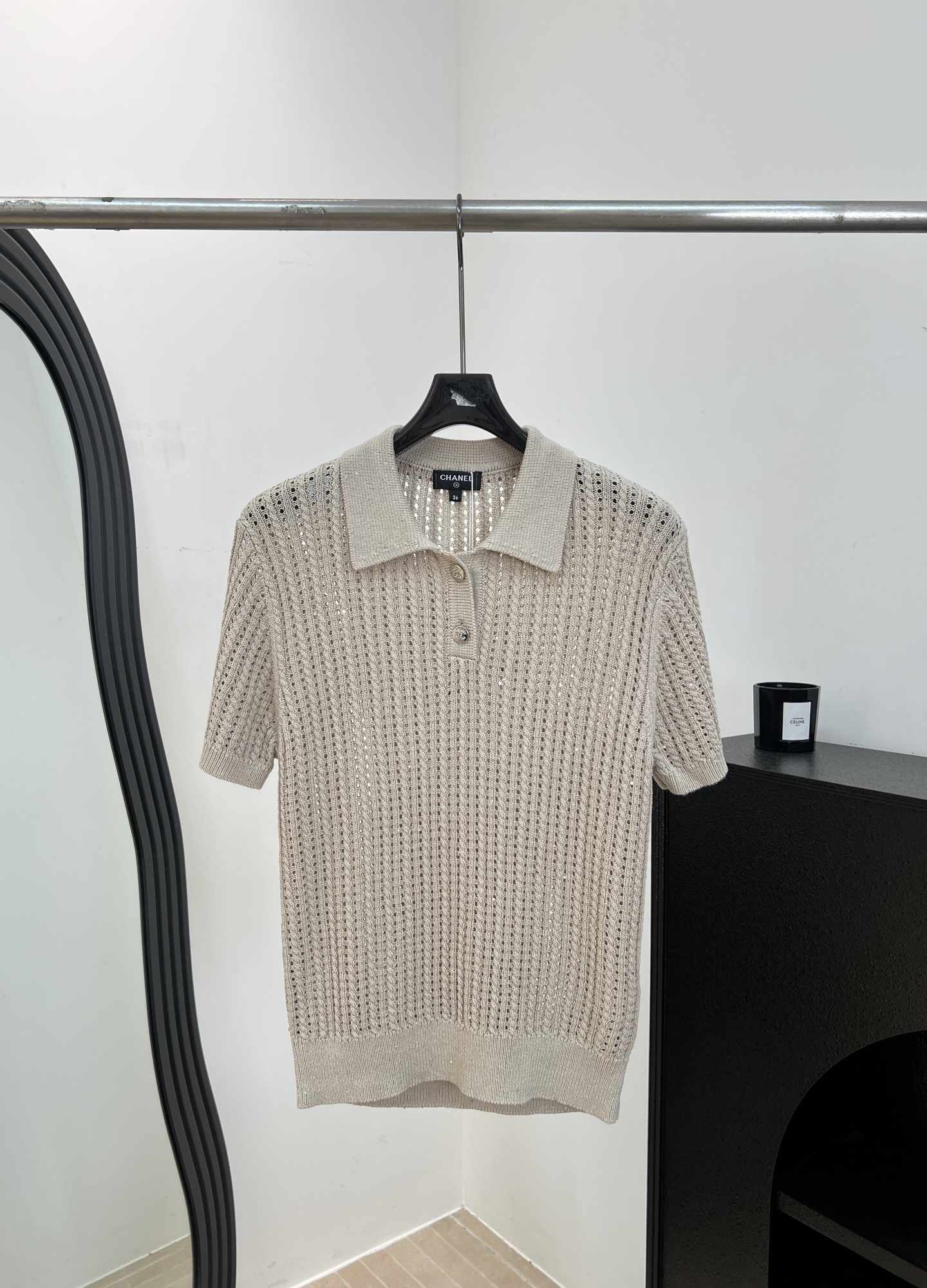 NO:872445,One set from Chane* Spring and summer new style old money style hollow knitted Polo shirt, made of pure cotton blended fabric, breathable and comfortable, Polo collar + three button design, hollow knitting + fine sequins, casual fit, size S M L,,chanel,19860909一套出.Chane* 春夏新款 老钱风镂空针织Polo衫、采用纯棉混纺面料、透气又舒适、Polo领+三粒扣设计、镂空针织+细闪亮片、休闲版型 码数S M L,,chanel,,Women's clothing