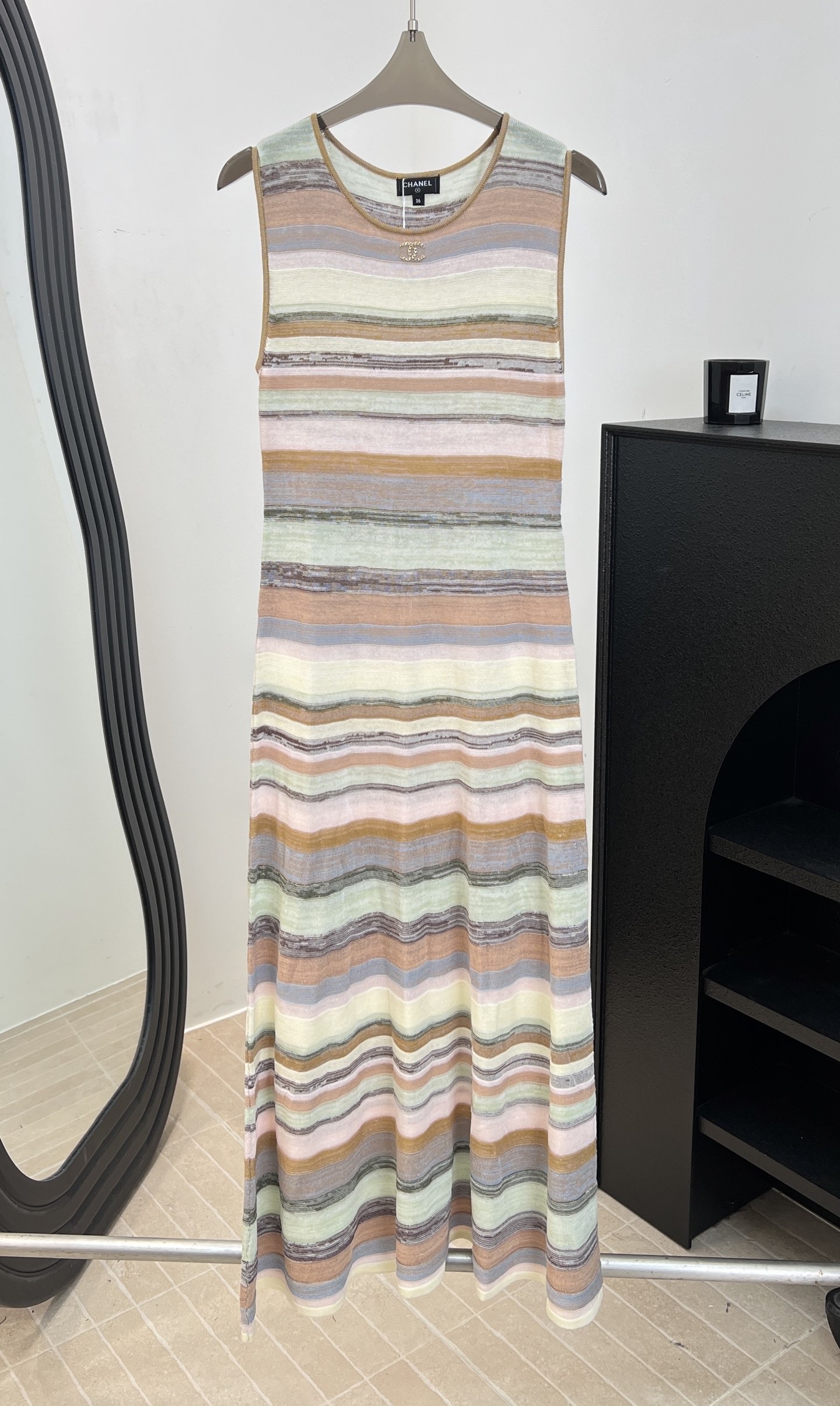 NO:878862,Chane* new spring and summer rainbow striped knitted dress, made of Tencel cotton blend, soft and breathable, gradient stripe design with rich colors, suspenders + slim fit, casual fit, size S M L,,chanel,skirts,19860909Chane* 春夏新款 彩虹条纹针织连衣裙,采用天丝棉混纺、柔软透气、渐变条纹设计色彩丰富、吊带+修身剪裁、休闲版型 码数S M L,,chanel,skirts,,Women's clothing