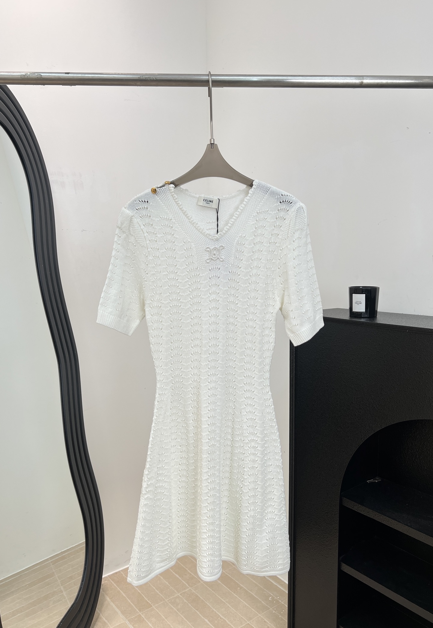 NO:889820,Celin* new spring and summer style cotton hollow knitted dress, light and breathable, V-neck + short sleeve design, double C letters embroidered on the chest, exquisite hollow texture on the skirt, A-line skirt to modify the figure, casual fit, size S M L,,celine,skirts,T-shirt,19860909Celin* 春夏新款 棉质镂空针织连衣裙、轻薄透气,V领+短袖设计、胸前刺绣双C字母、裙身镂空纹理精致、A字裙摆修饰身形、休闲版型 码数S M L,,celine,skirts,T-shirt,,Women's clothing