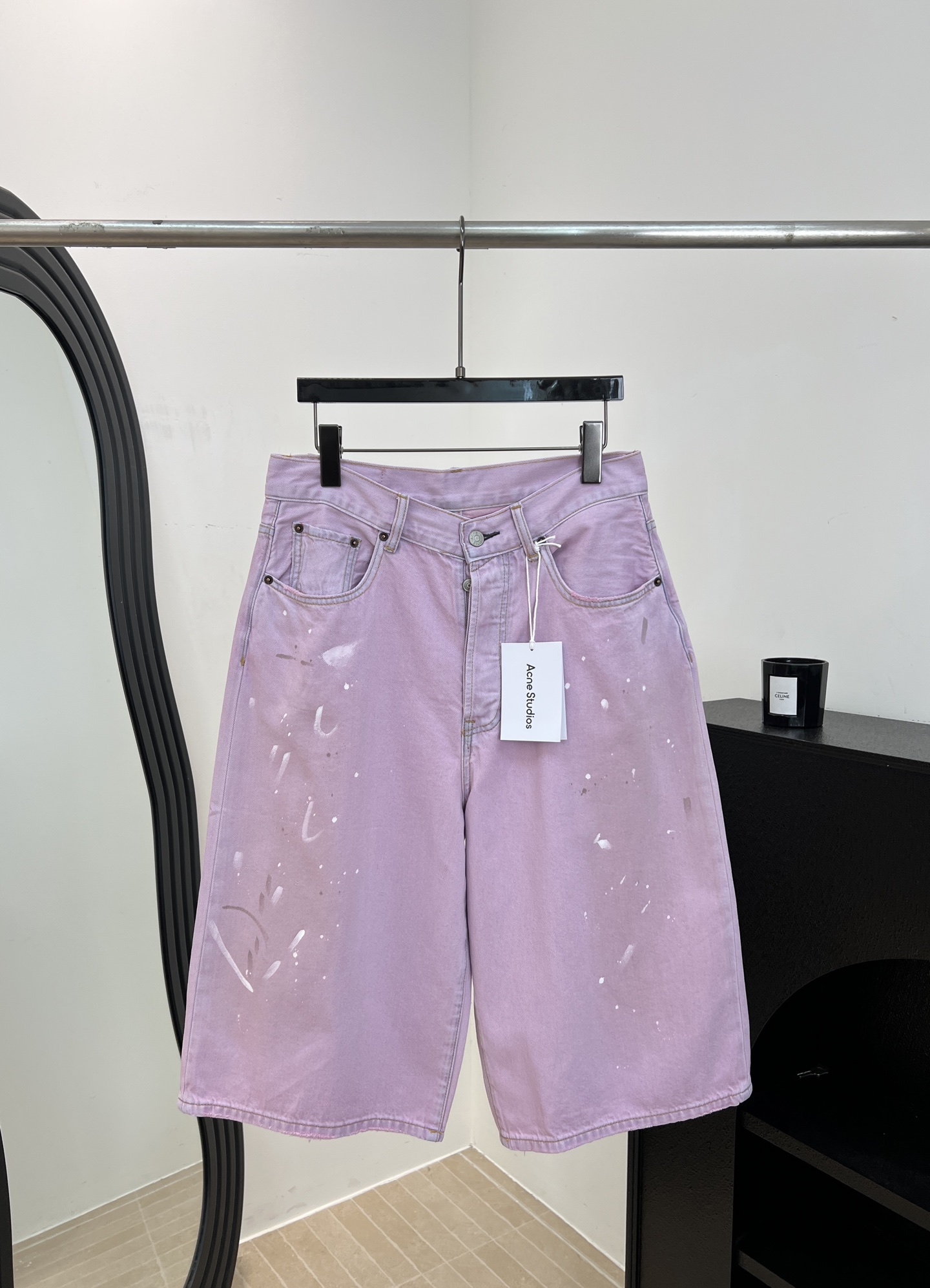 NO:889803,Acne Studio* new spring and summer style distressed denim pants with ink splash, made of pure cotton material, distressed to give a retro faded texture, painted spots with hand-splash effect, loose fit, same style for men and women, size XXS XS S M L XL,,acne studios,dior,19860909Acne Studio* 春夏新款 泼墨做旧牛仔中裤、采用纯棉材质、做旧处理呈现出复古褪色的质感、手工泼墨效果的彩绘斑点、宽松版型、男女同款 码数XXS XS S M L XL,,acne studios,dior,,Women's clothing