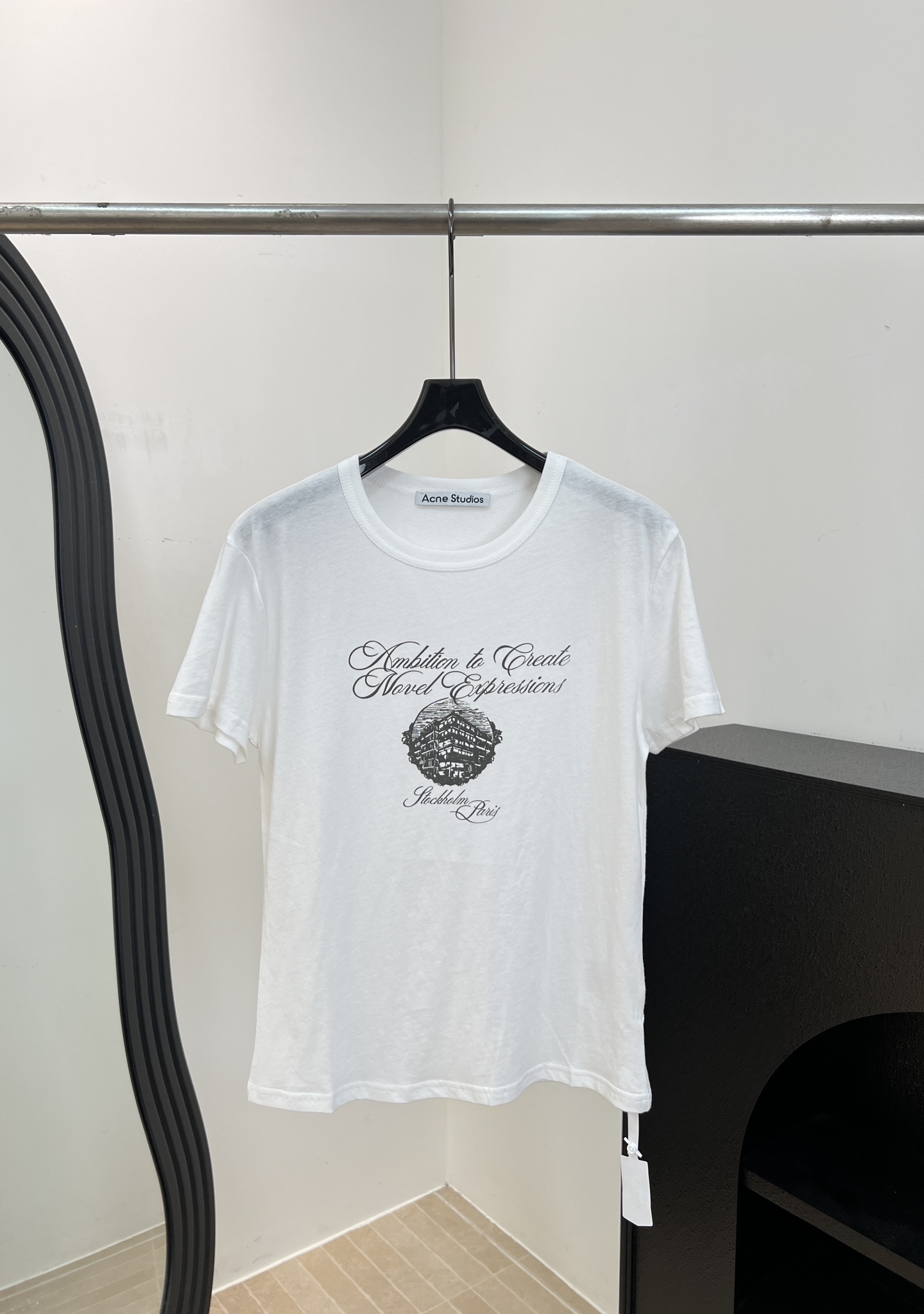 NO:925420,Acne Studio* spring and summer new style printed letter T-shirt, made of cotton and linen blended fabric, comfortable and breathable to wear, retro English font + pattern on the front, full of artistic sense, casual fit, size S M L,,acne studios,dior,tees,t-shirt,19860909Acne Studio* 春夏新款 印花字母T恤、采用棉麻混纺面料、穿着舒适透气、正面复古英文字体+图案,艺术感满满、休闲版型 码数S M L,,acne studios,dior,tees，t-shirt,,Women's clothing