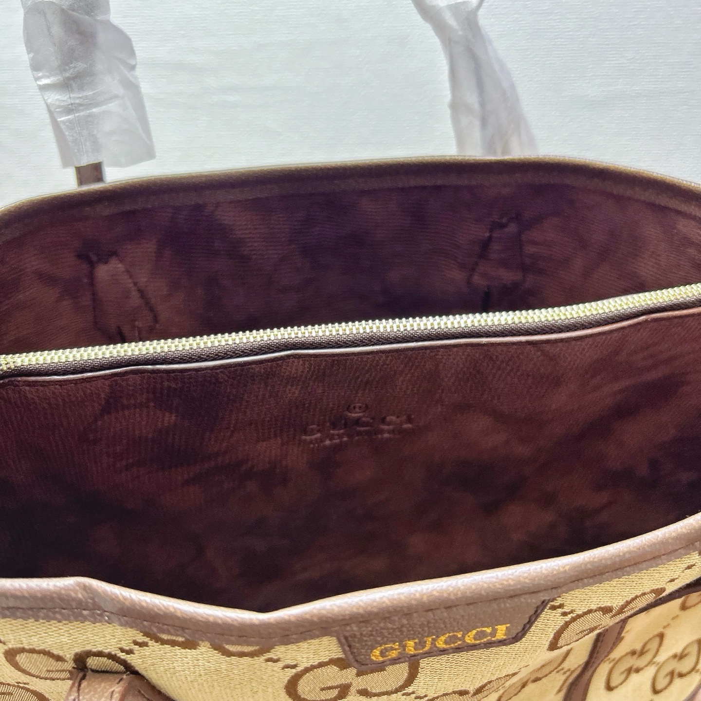 P160
三件套 古驰 gucci
购物袋+单肩斜挎包+钱包 3件套组合

尺寸：大37x26cm，中16x24cm，小20x11cm.