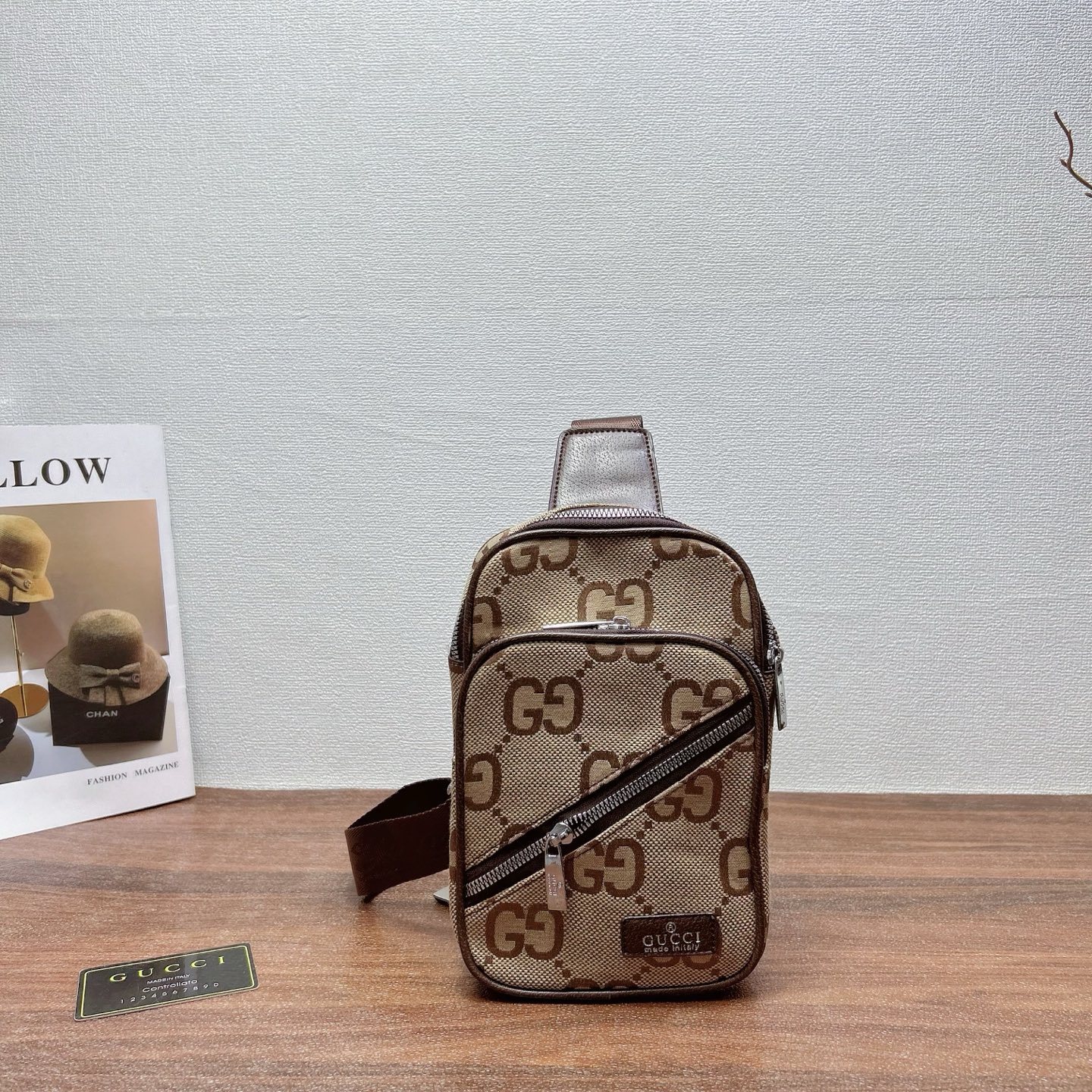 P160
三件套 古驰 gucci
购物袋+单肩斜挎包+钱包 3件套组合

尺寸：大37x26cm，中16x24cm，小20x11cm.