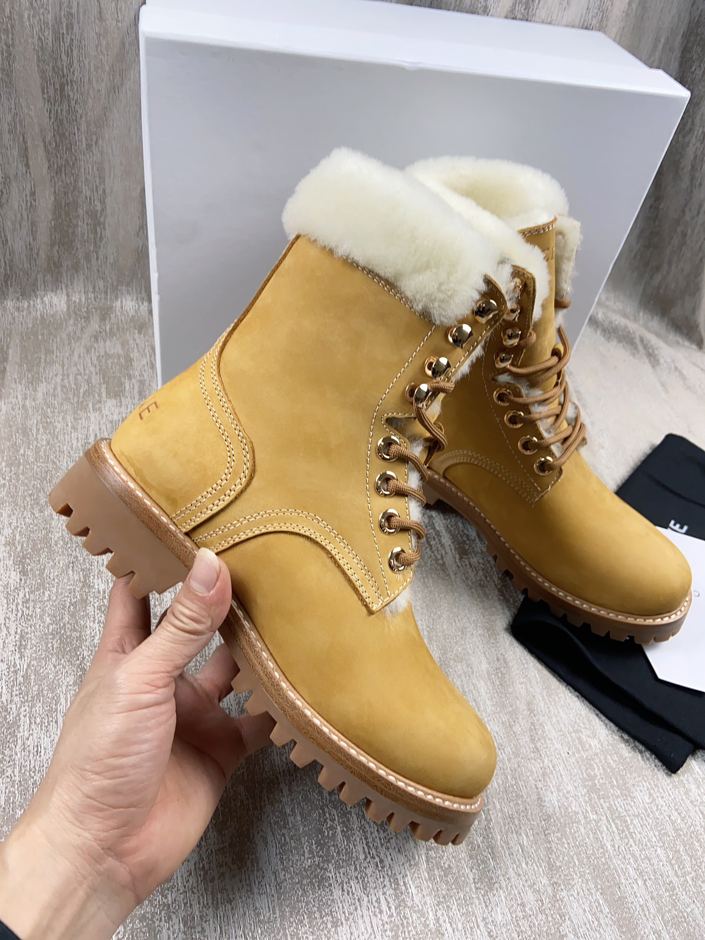 Celine Fashion
 Martin Boots Short Boots Yellow Frosted Genuine Leather Wool Fall/Winter Collection Vintage