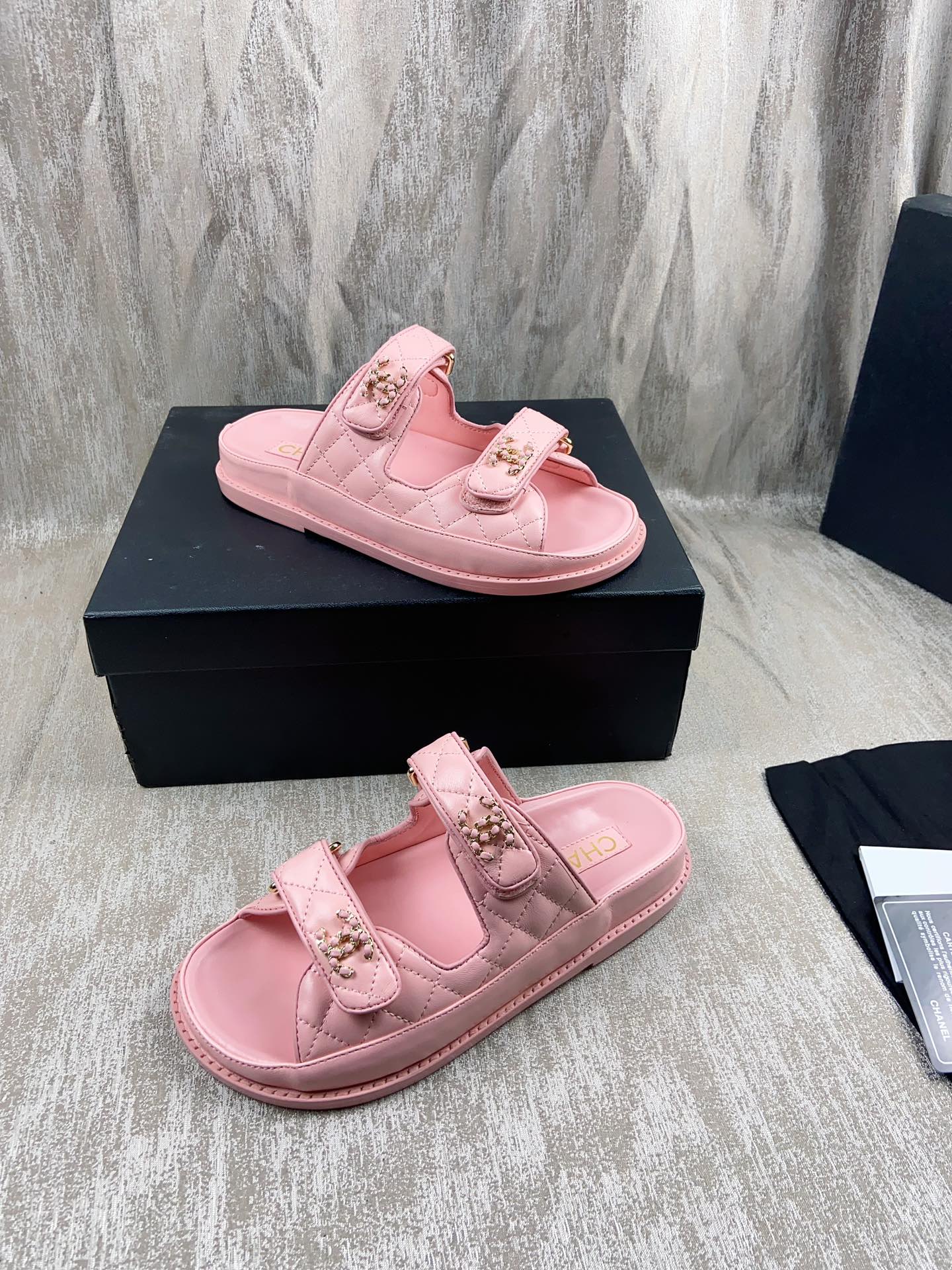 Luxury Cheap Replica
 Chanel Cheap
 Shoes Sandals Slippers Lychee Pattern Gold Hardware Cowhide Genuine Leather Lambskin Patent Resin Sheepskin Spring/Summer Collection Beach