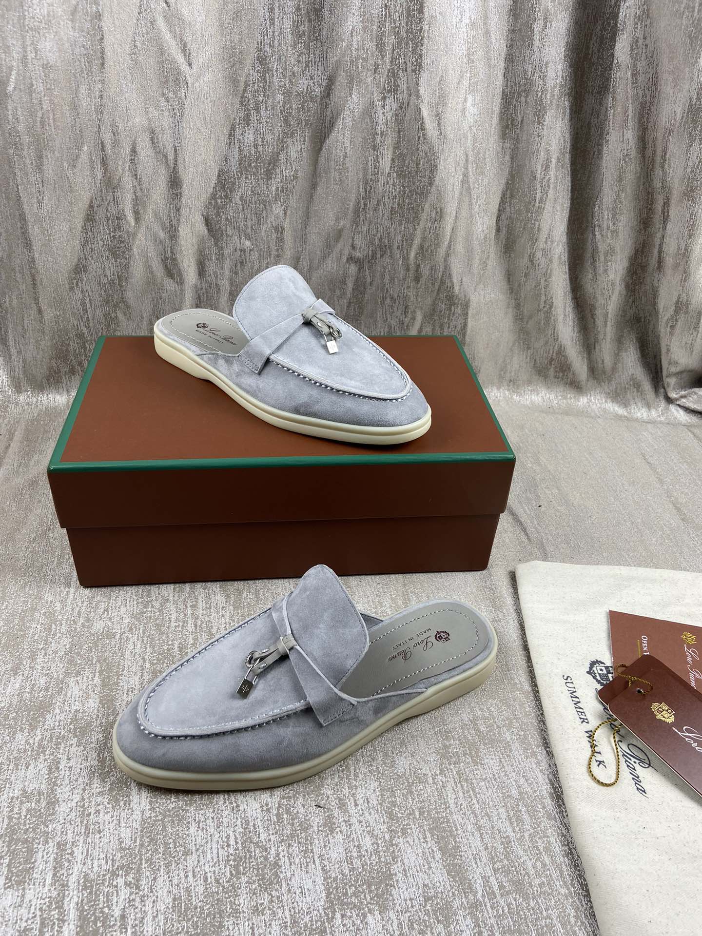 Flawless
 Loro Piana Shoes Half Slippers Sewing Chamois Rubber Sheepskin Fashion