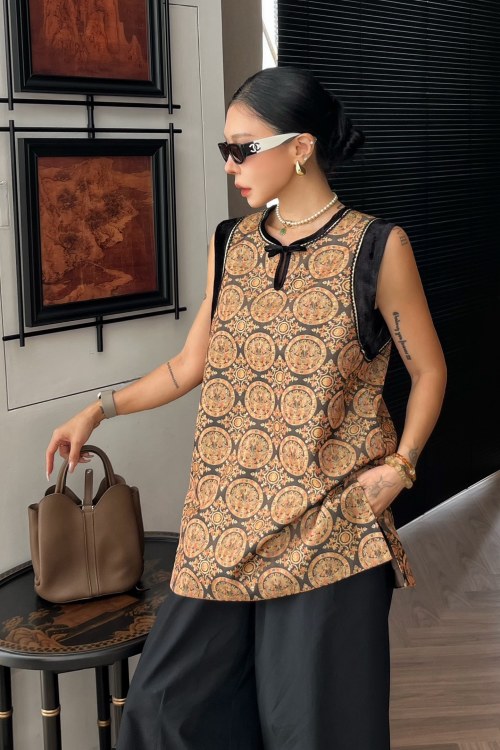Elegant Printed Vest with Velvet Trim, Sleeveless Top with Gold & Rayon Fibers 1 Elegant Printed Vest with Velvet Trim, Sleeveless Top with Gold & Rayon Fibers