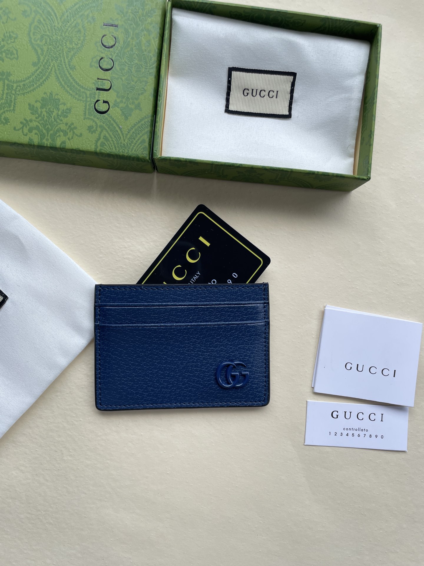 Gucci Bag Collection crafted with premium materials and signature design 5