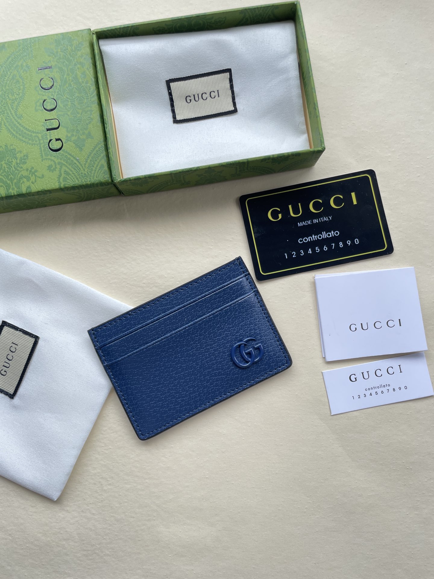 Gucci Bag Collection crafted with premium materials and signature design 4