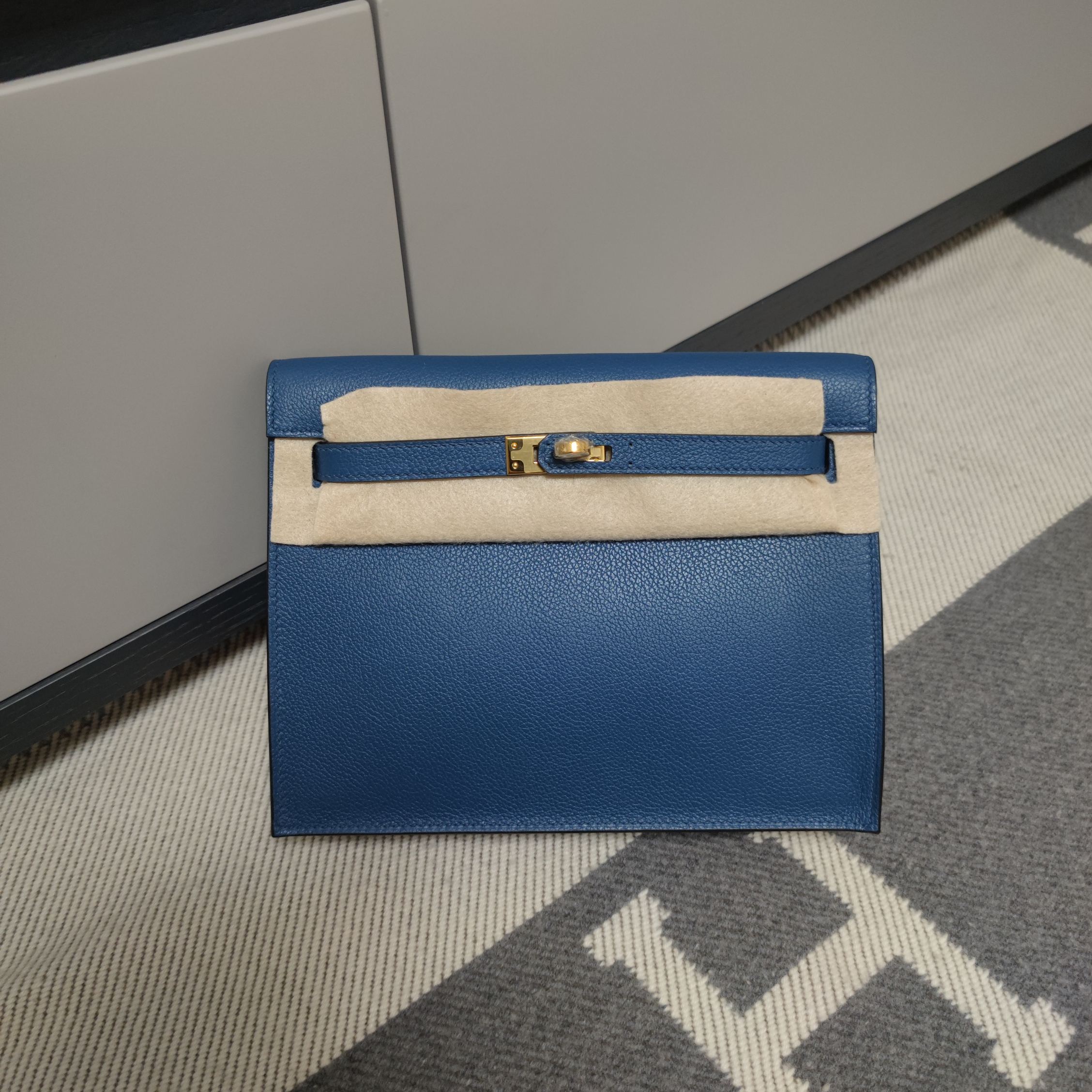 Hermes Kelly Bolsos de mano Bolsos cruzados y bandoleras Azul oscuro Hardware plateado