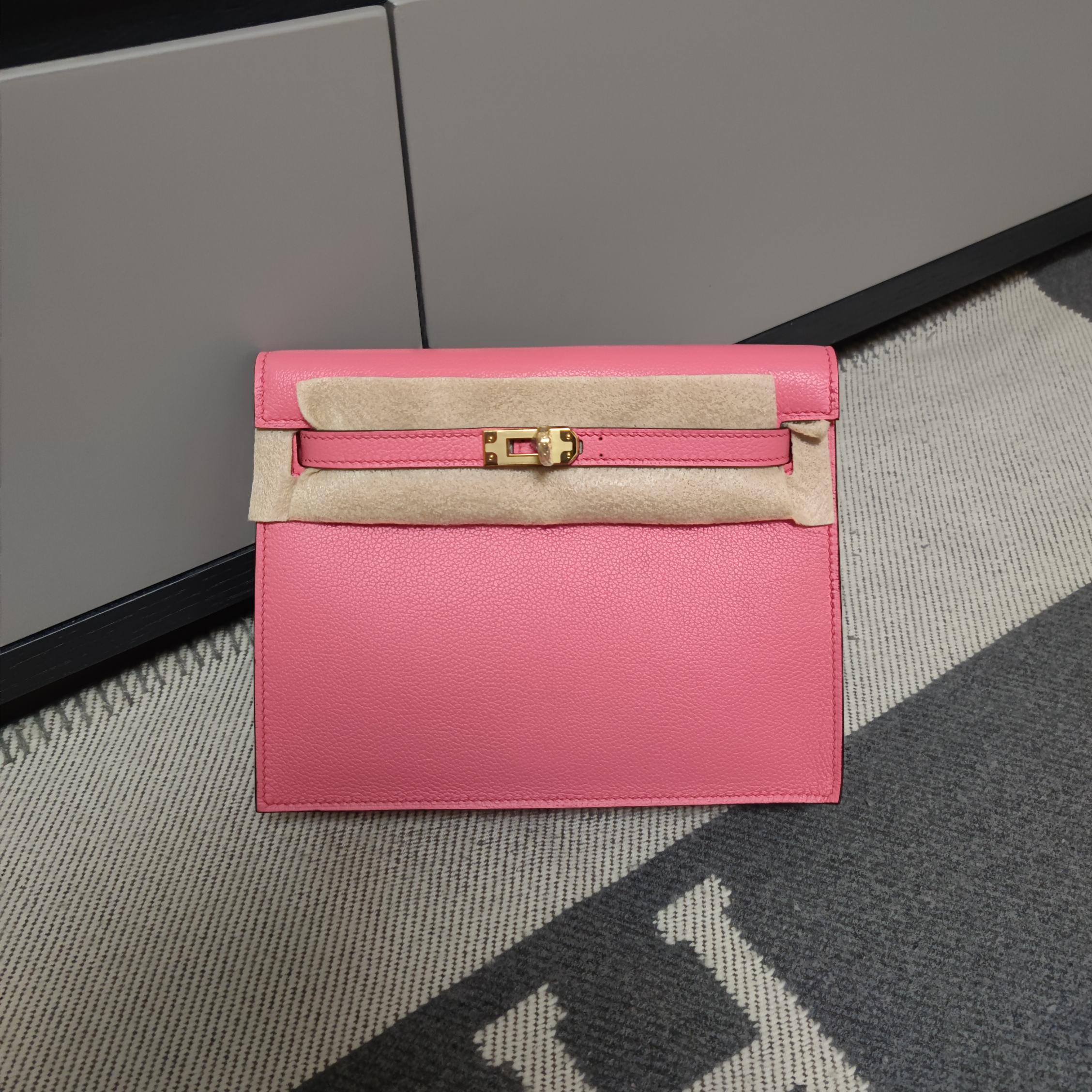 Hermes Kelly Bolsos de mano Bolsos cruzados y bandoleras Venta de China
 Rosa oscuro Hardware plateado