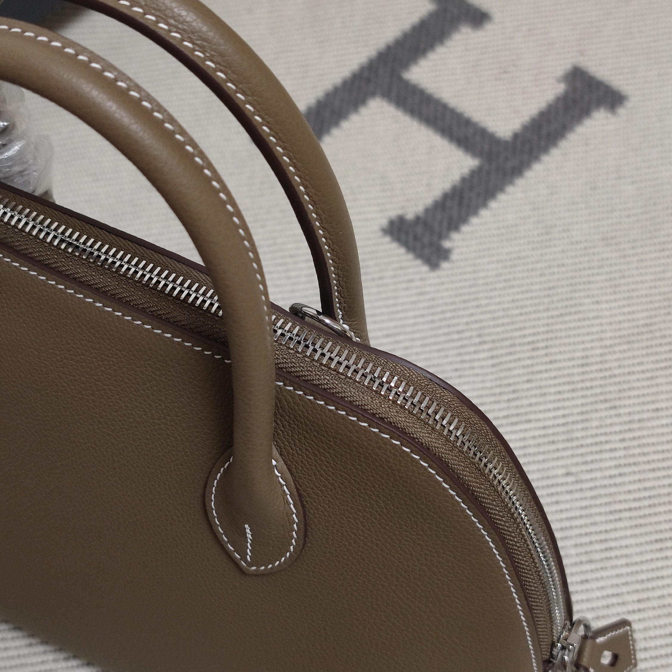 Bolide 25cm Evercolor Leather Bowling Bag - Elegant Elephant Gray with Silver Hardware 9 a1728401841313 5072