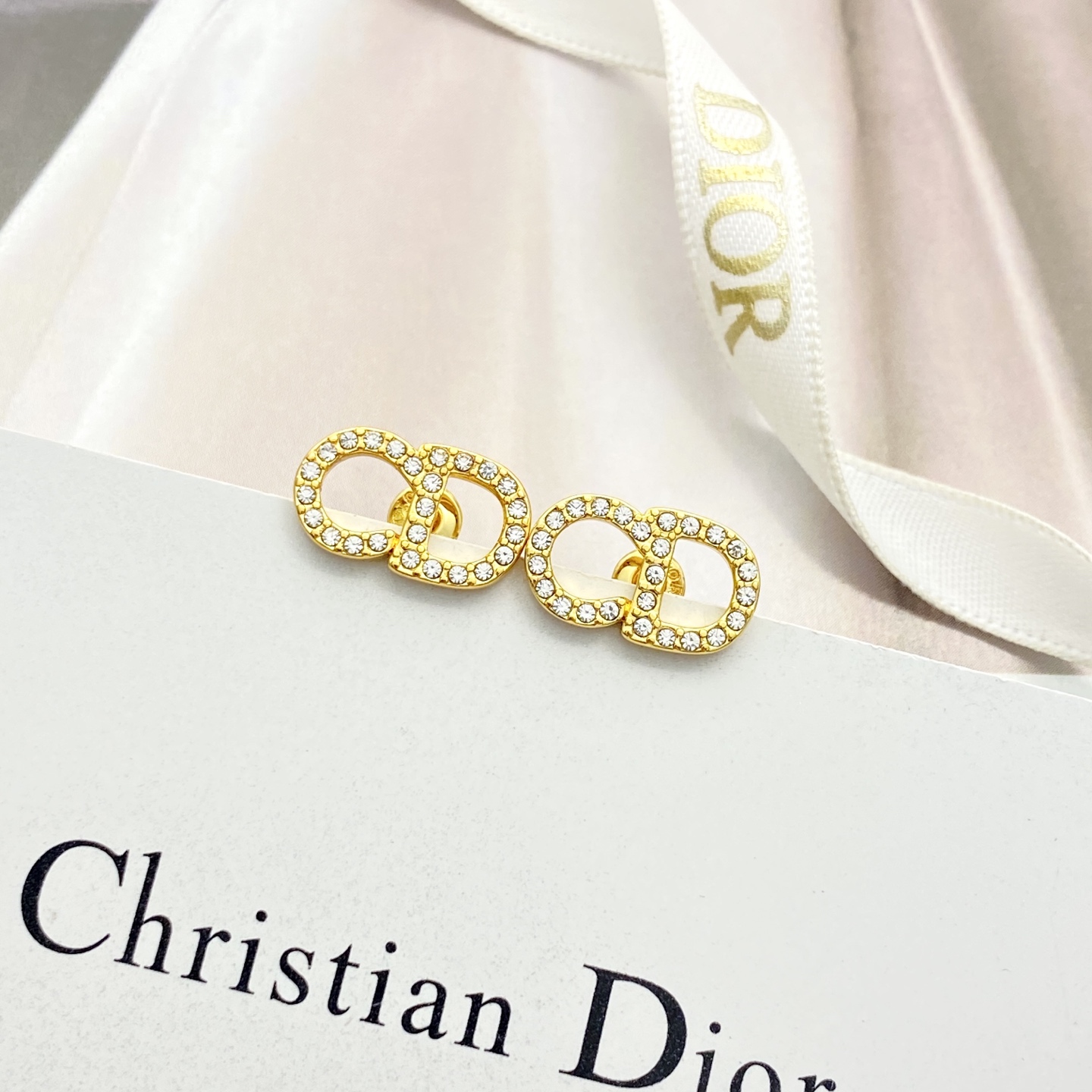 Dior DIOR耳钉 款火爆上新