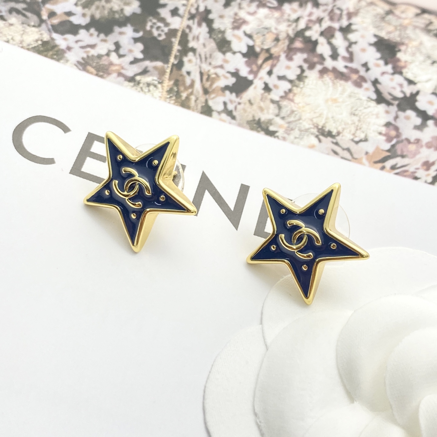 Chanel 香奈儿耳钉 爆上新