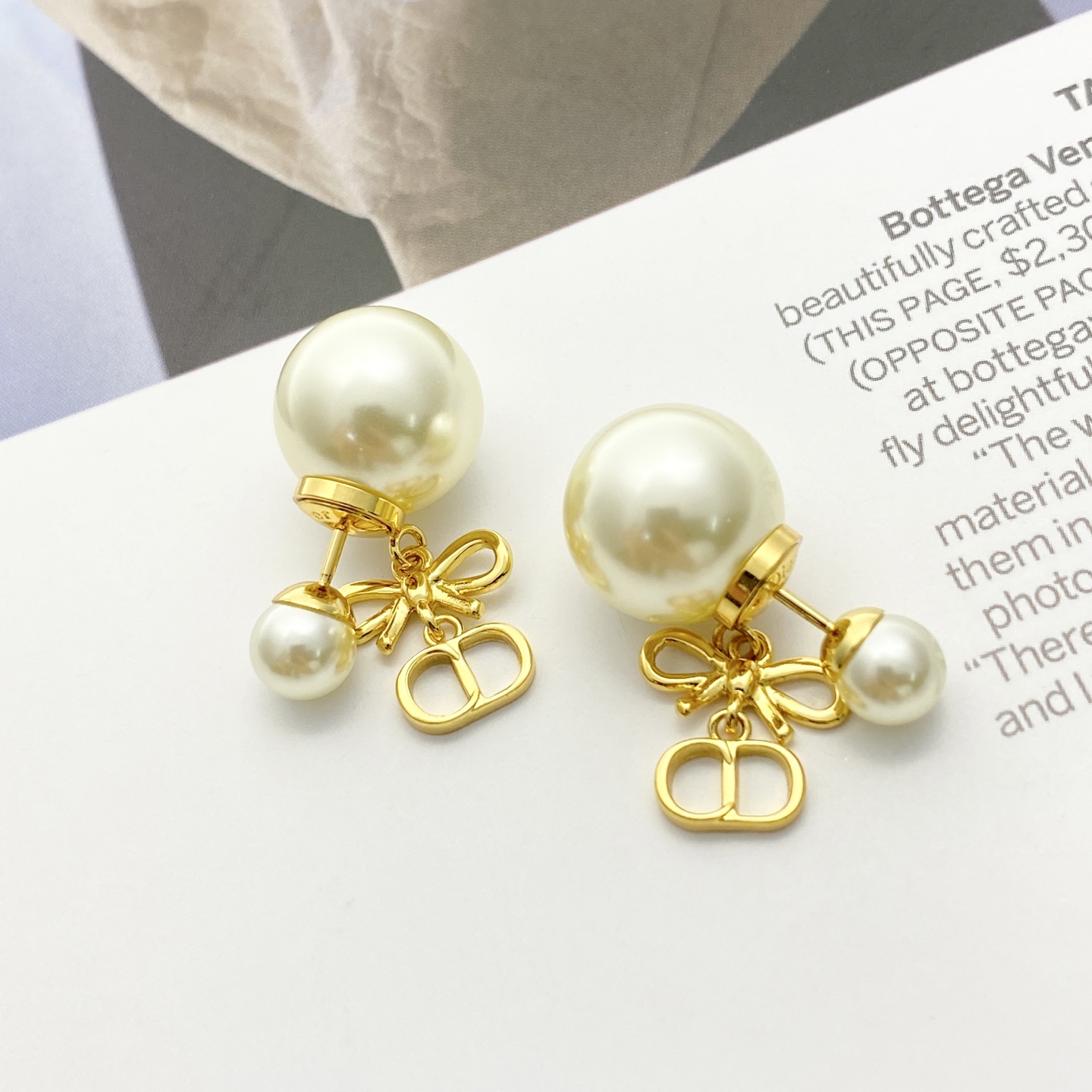 디올 귀걸이 134697 Dior Earrings 썸네일 이미지