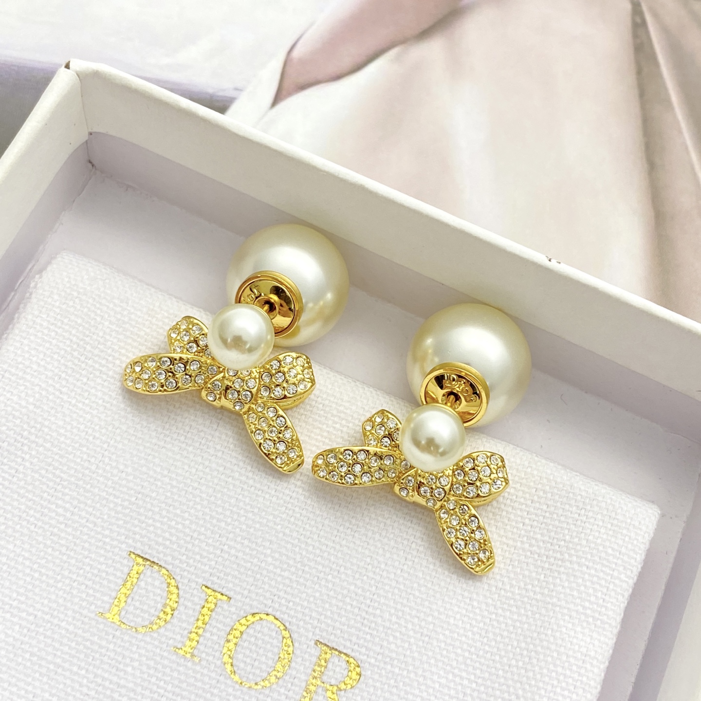 디올 귀걸이 134985 Dior Earrings 썸네일 이미지