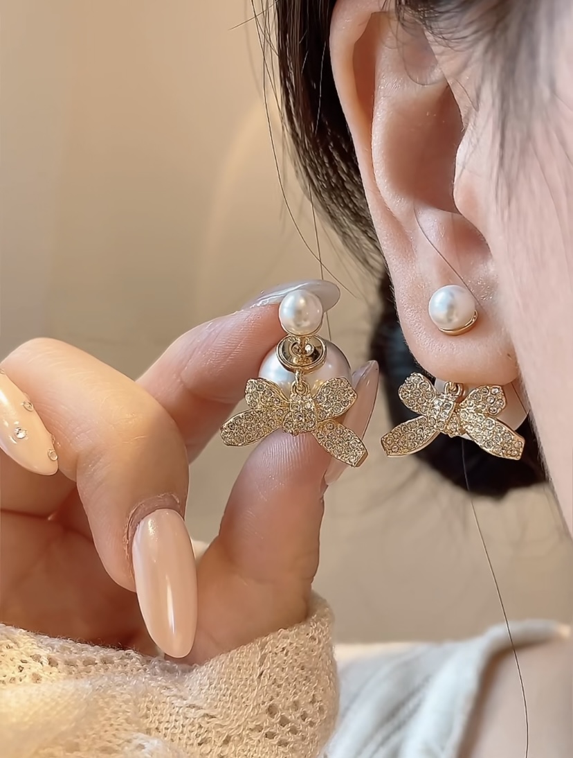 디올 귀걸이 134985 Dior Earrings 썸네일 이미지