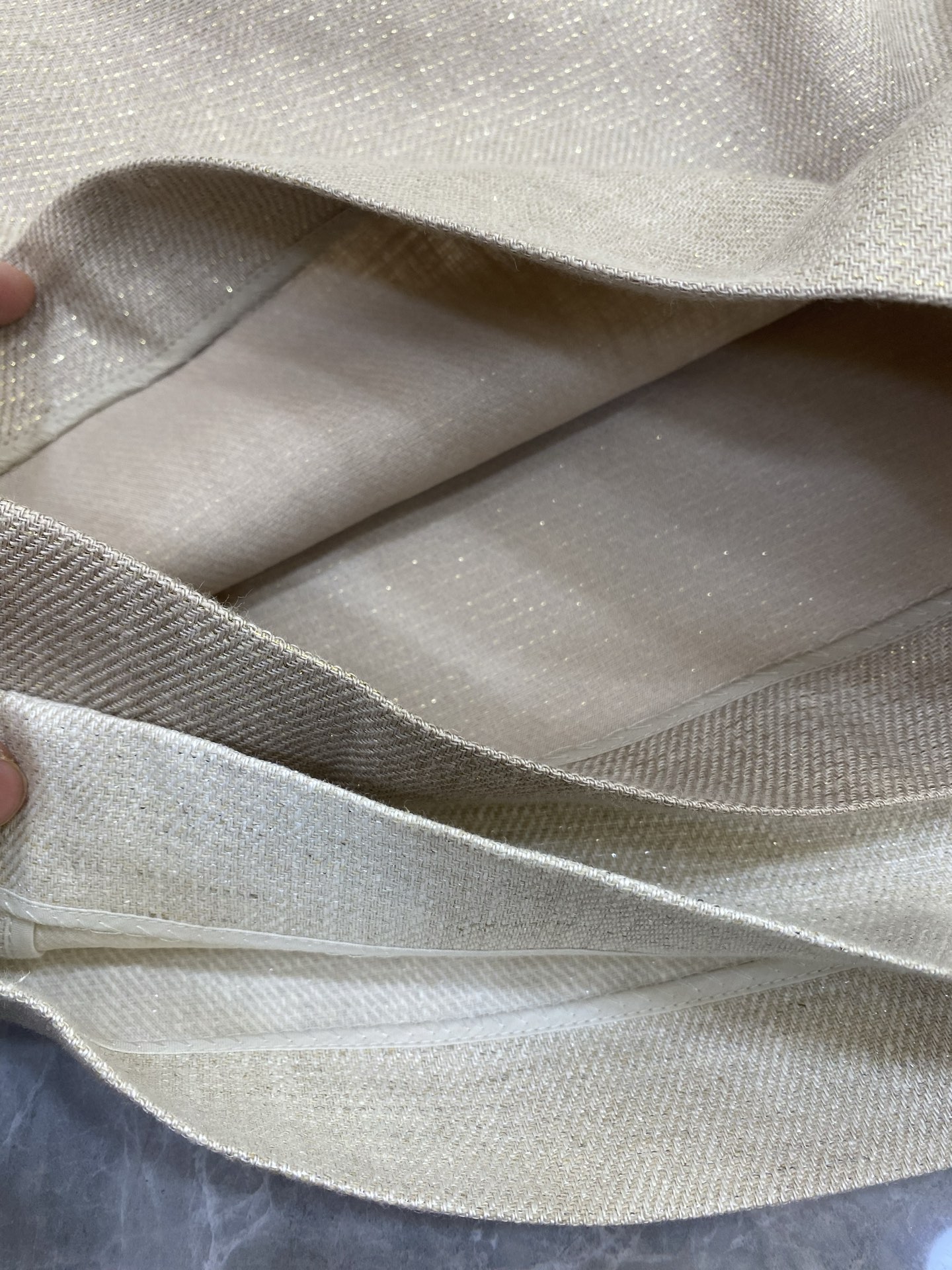 “Tibbc Suit: Original Hard-Ass Female Suit with New Shorts, 94% Linen” - 图片 7